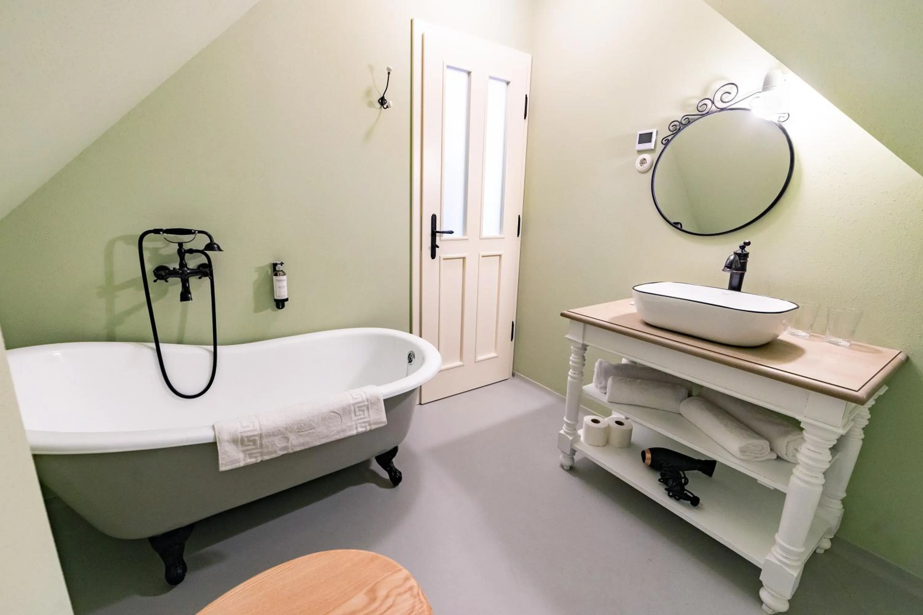 Bathroom in Czakó Bed&Breakfast