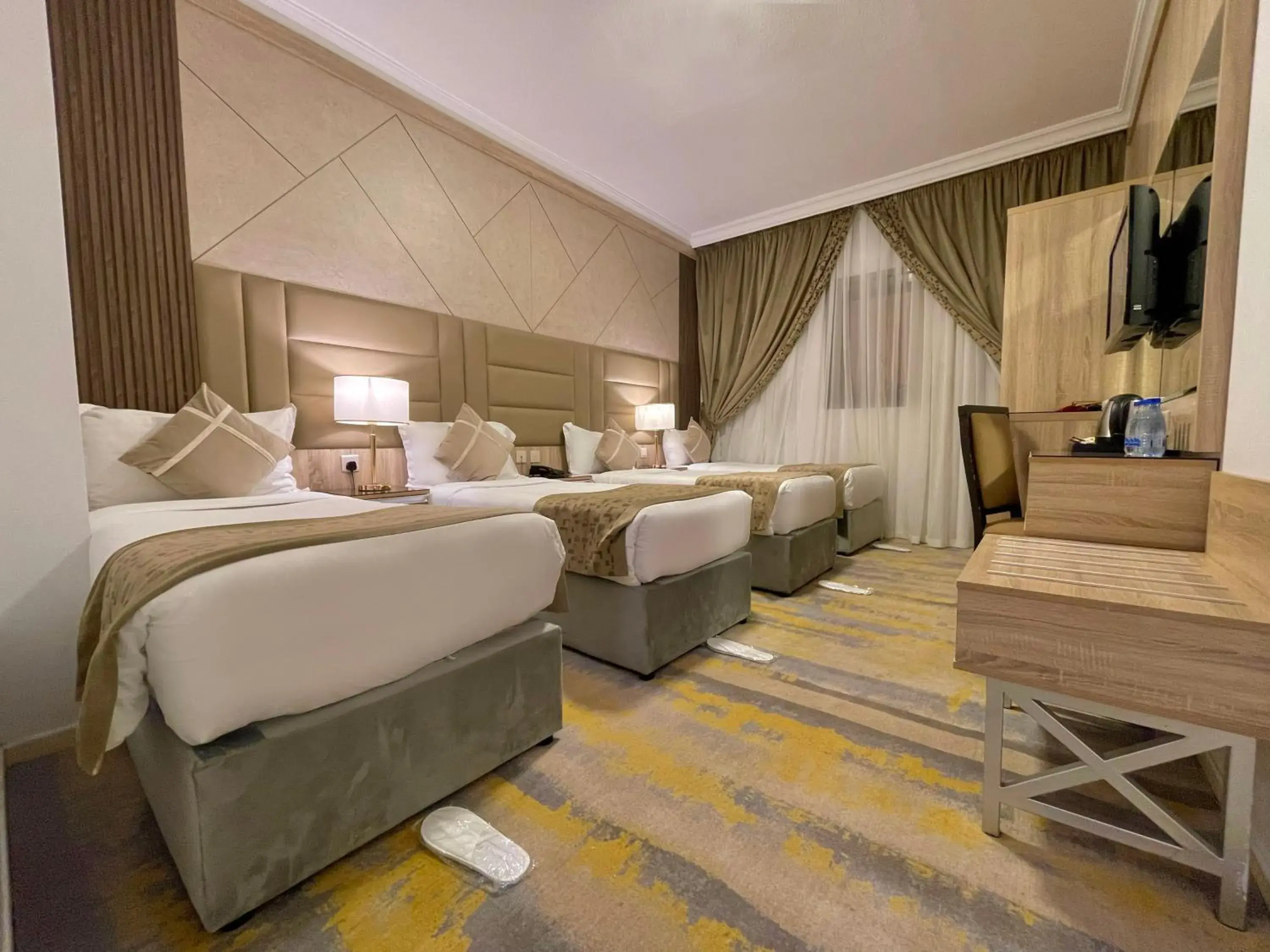 Standard Quadruple Room in شركة المختارة العالمي للخدمات الفندقيه - Al Mukhtara International Hotel Standard Quadruple Room in شركة المختارة العالمي للخدمات الفندقيه - Al Mukhtara International Hotel