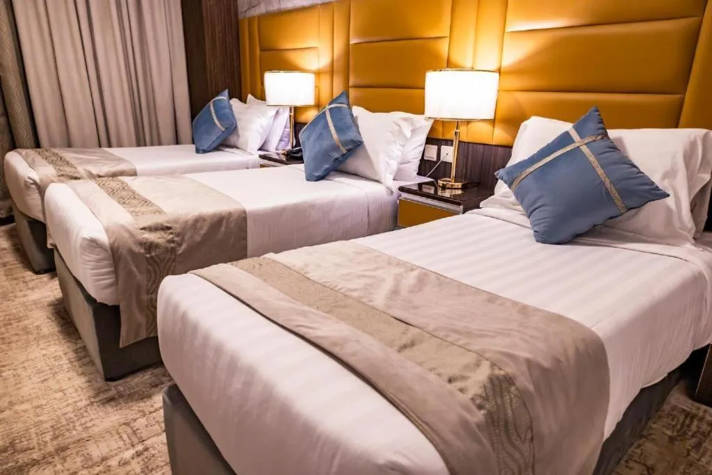 Standard Triple Room in شركة المختارة العالمي للخدمات الفندقيه - Al Mukhtara International Hotel