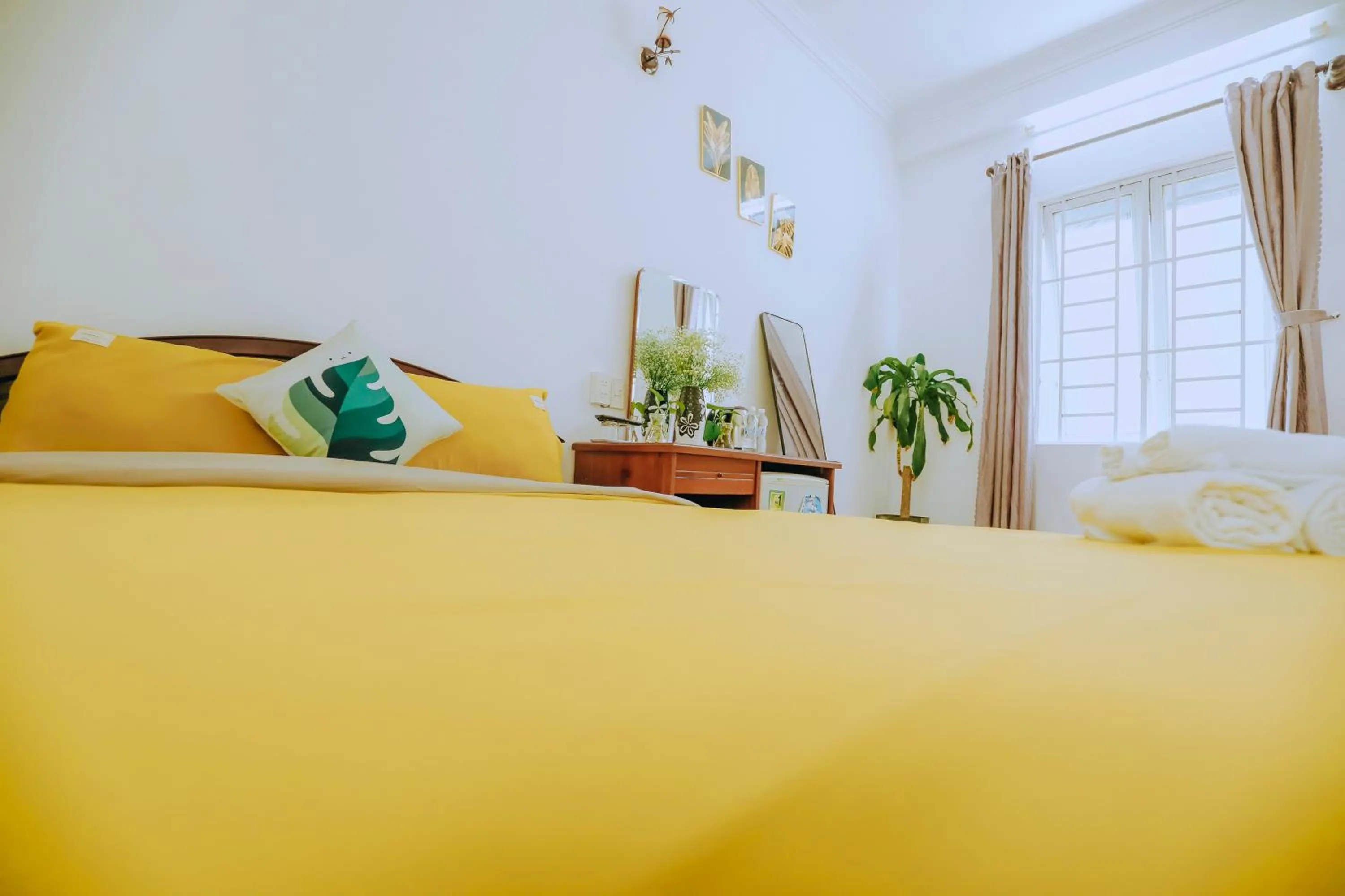 Bedroom, Bed in Pearl Wealth Dalat Hotel