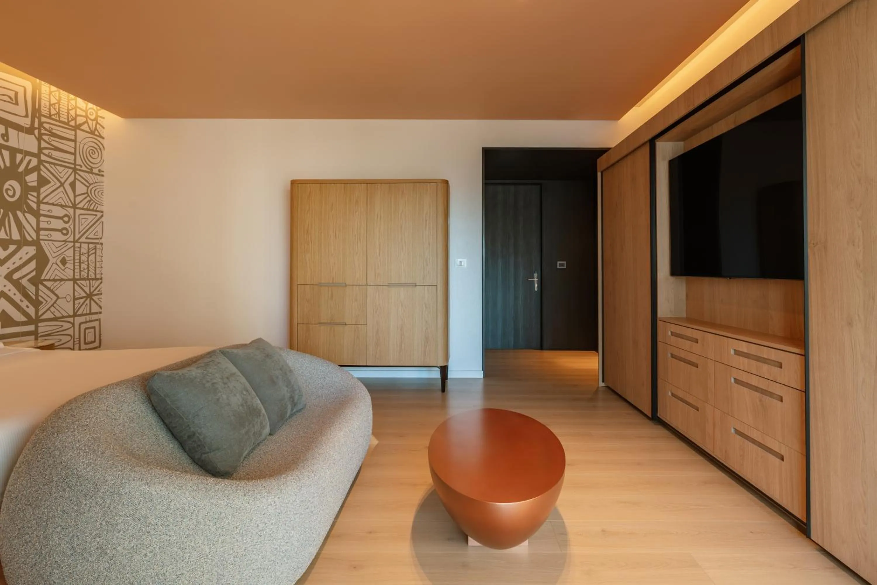 TV and multimedia in The Grand Hotel