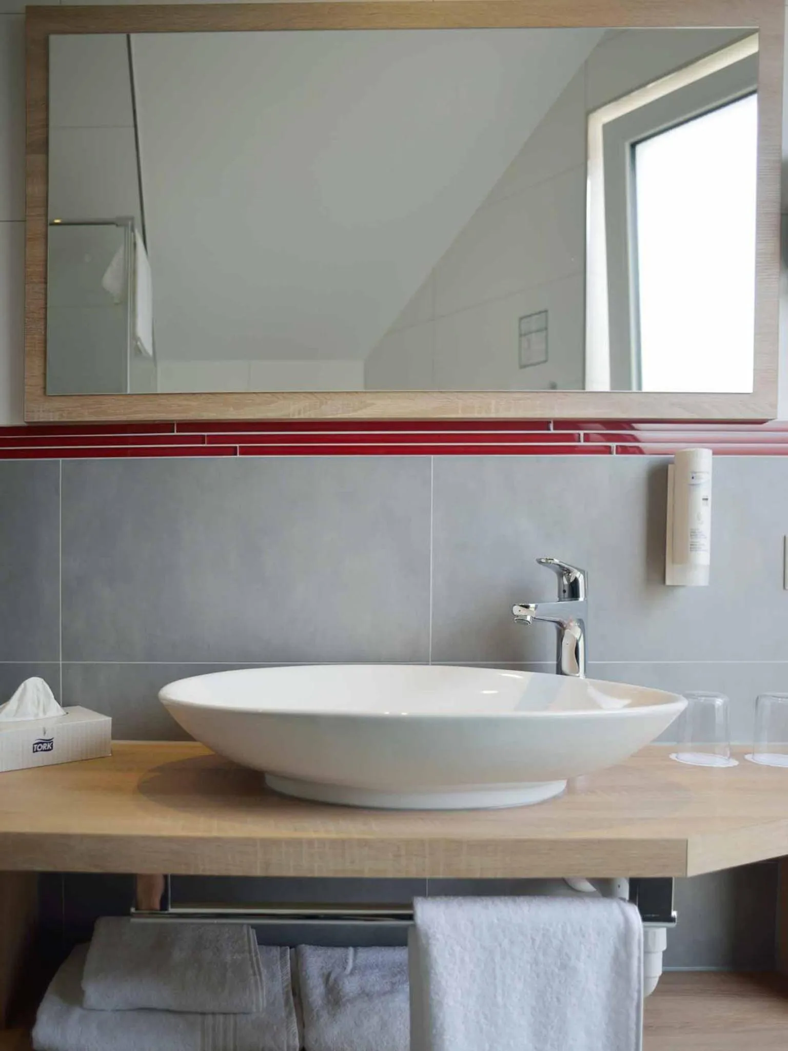 Bathroom in R & J Hotel