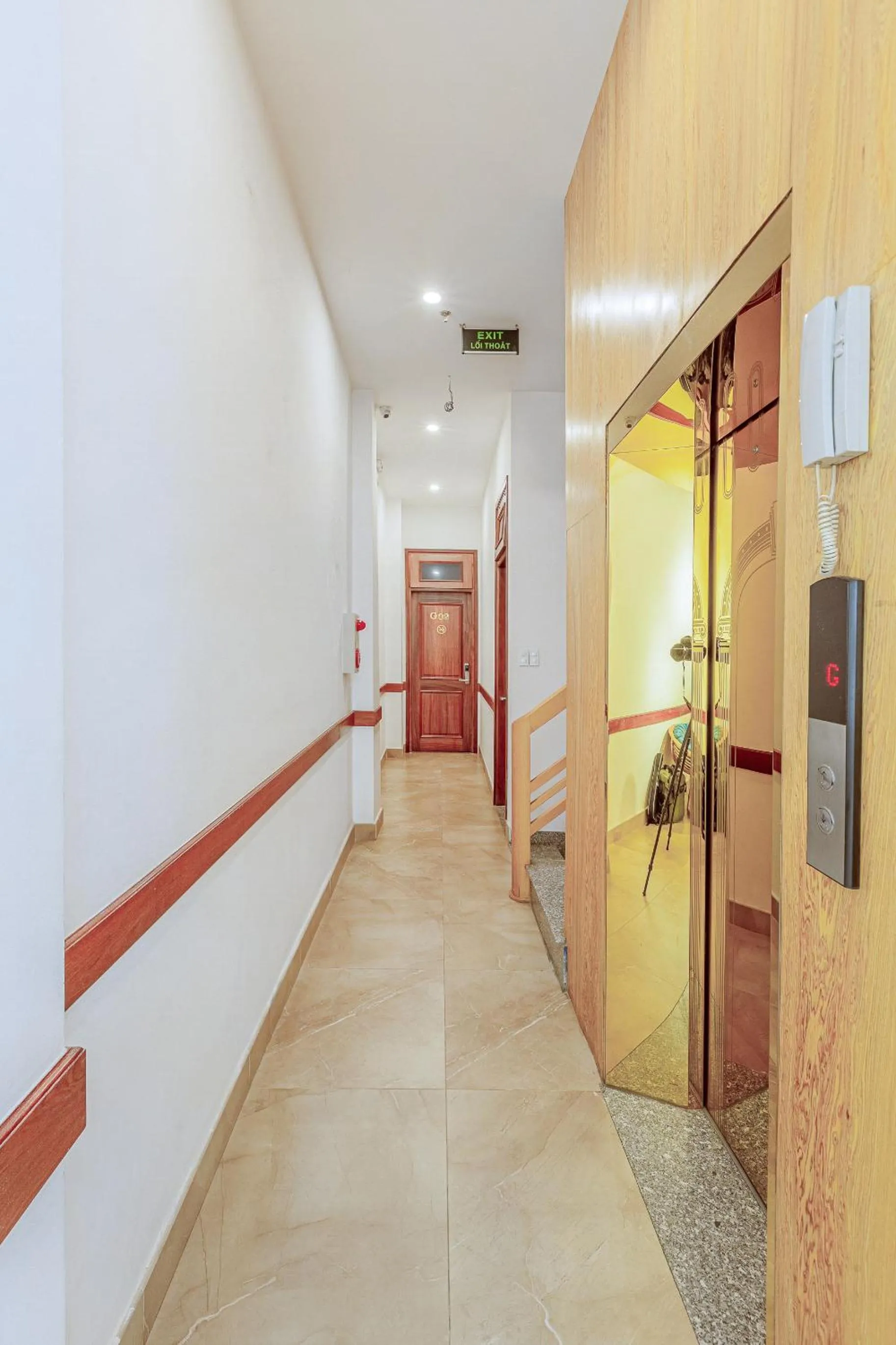 elevator in Ngọc Sang 1 Hotel