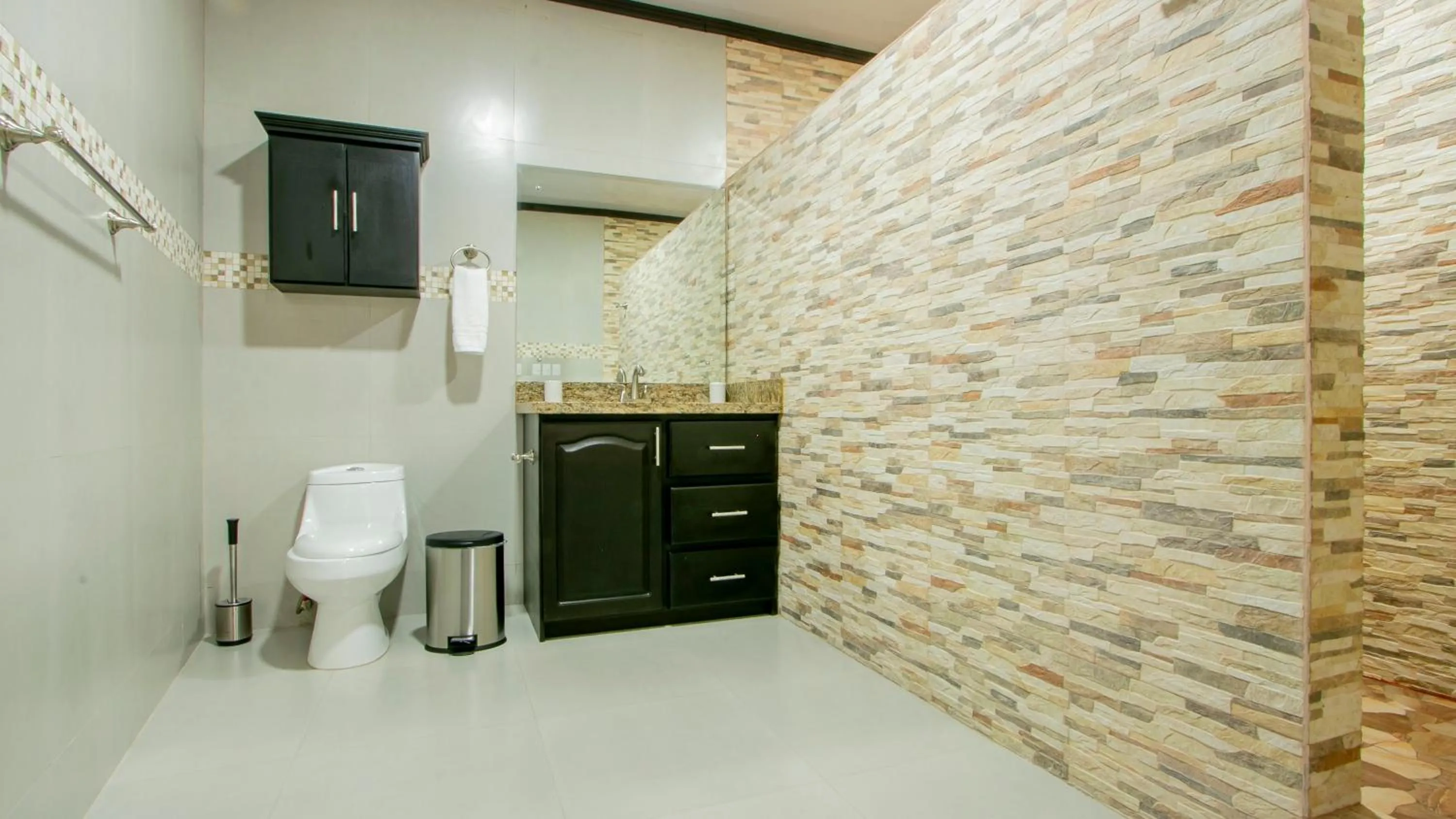 Bathroom in Serenity Hotel & Villas