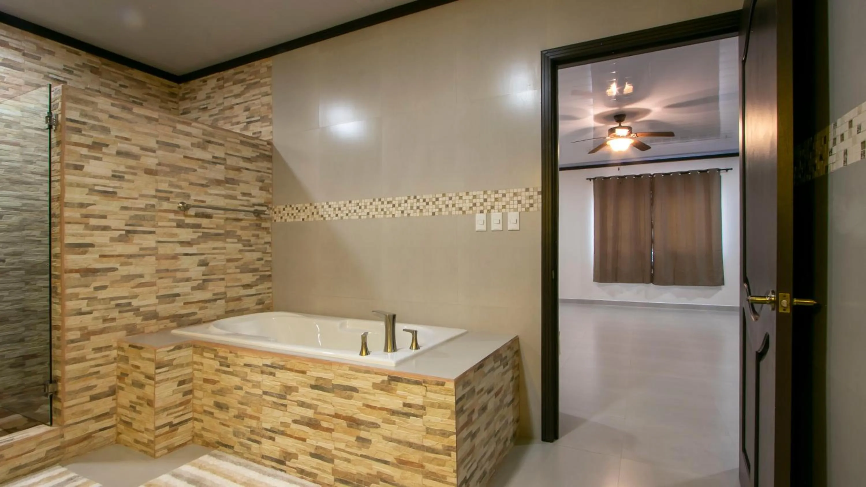 Bath in Serenity Hotel & Villas