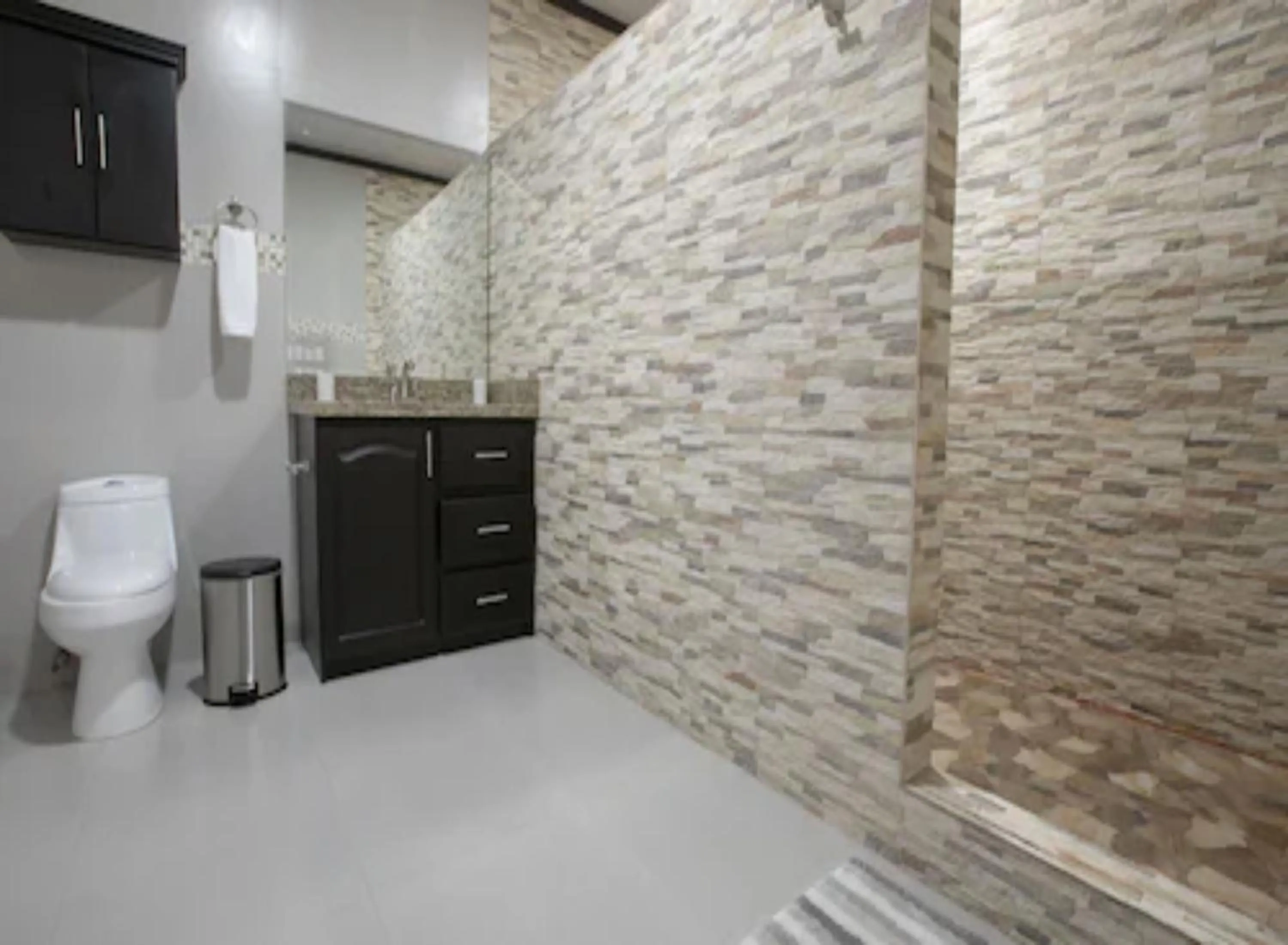 Bathroom in Serenity Hotel & Villas