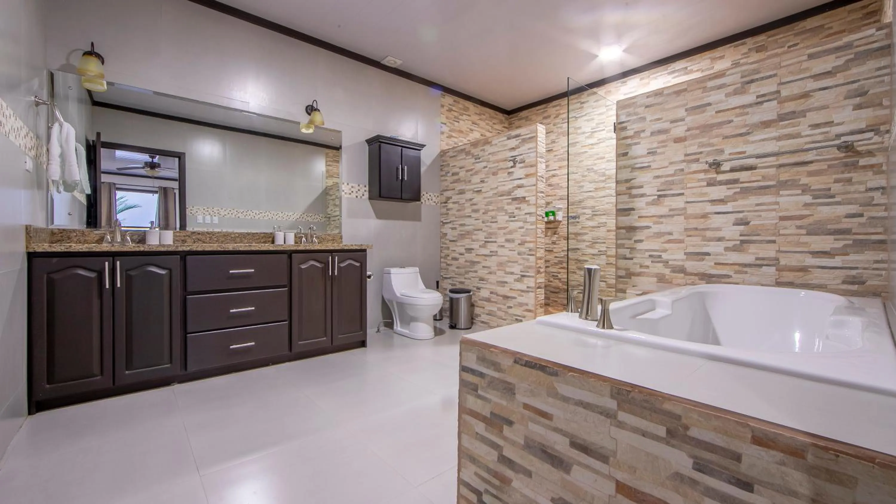 Bathroom in Serenity Hotel & Villas