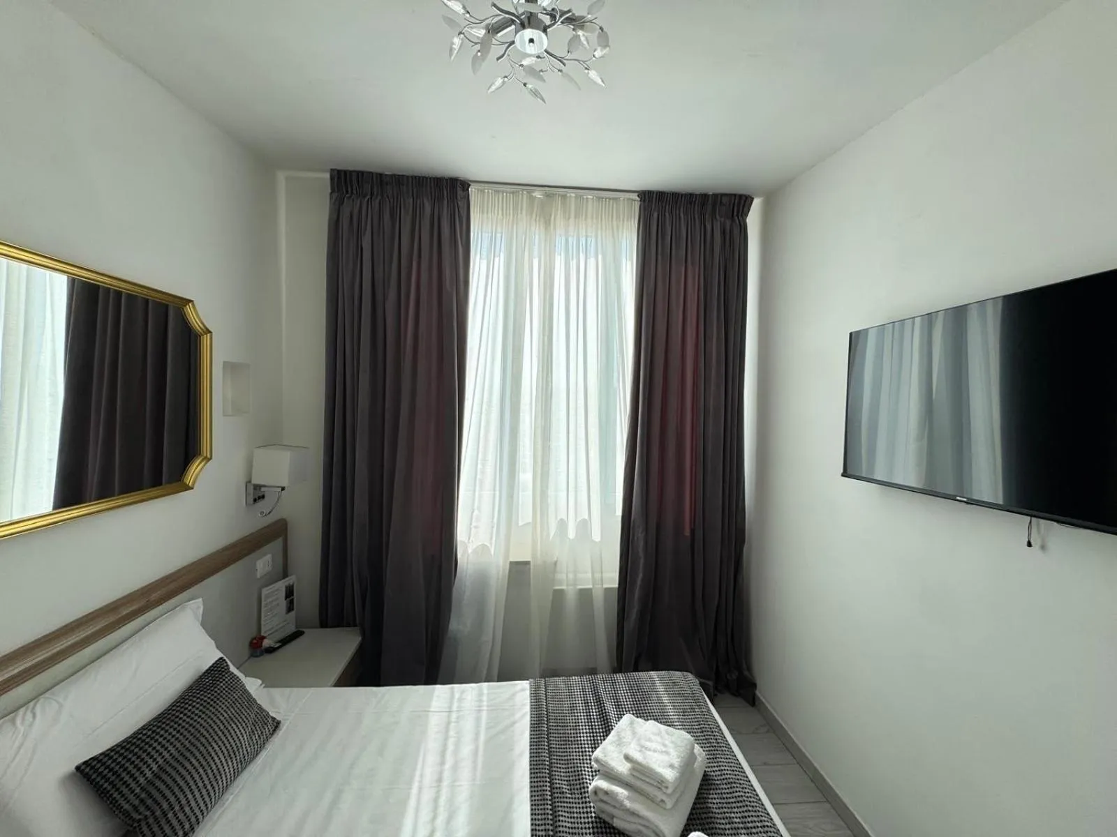 TV and multimedia, Bed in Affittacamere Sunset House