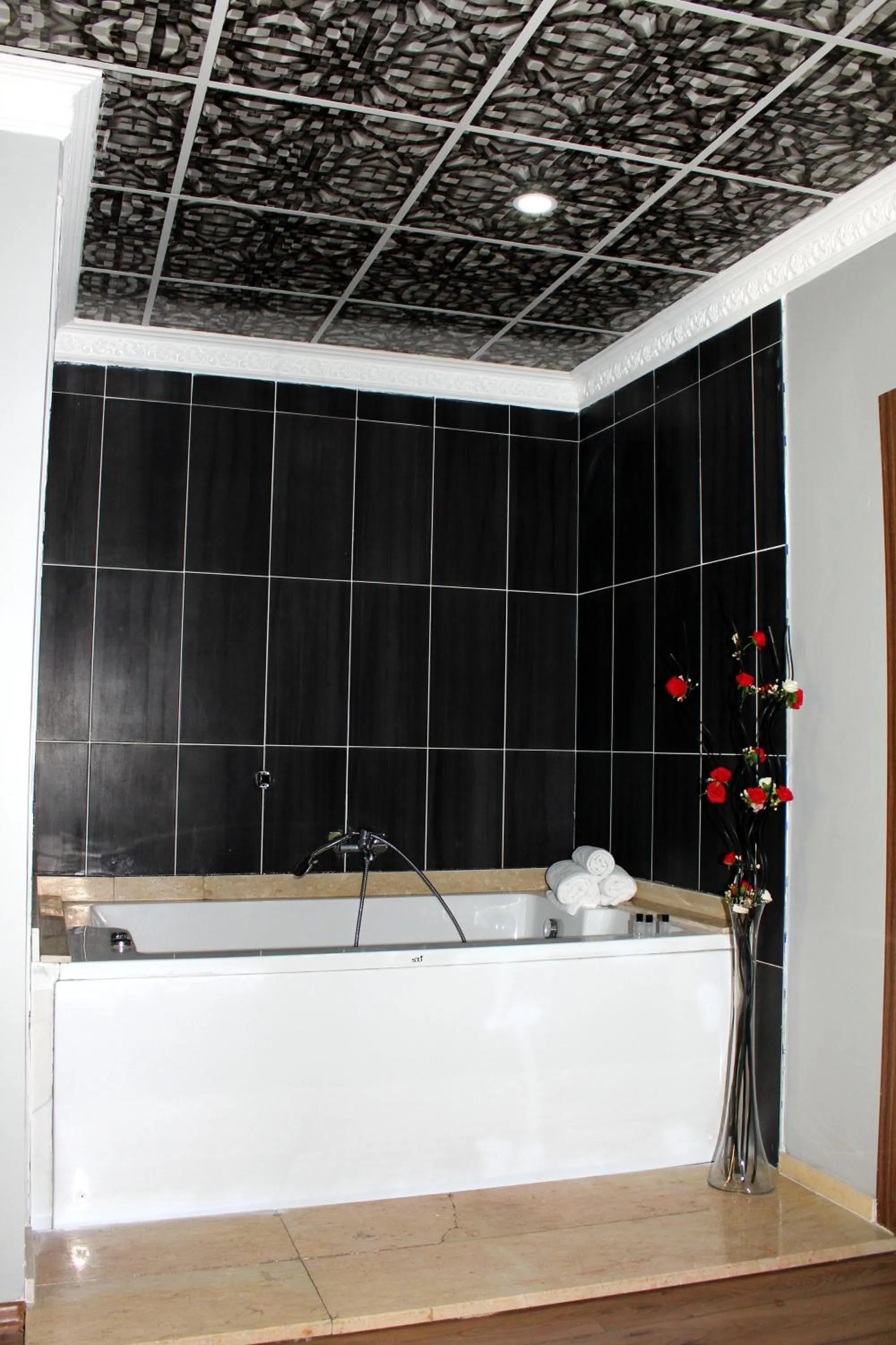 Hot Tub in Avist Hotel Avcılar