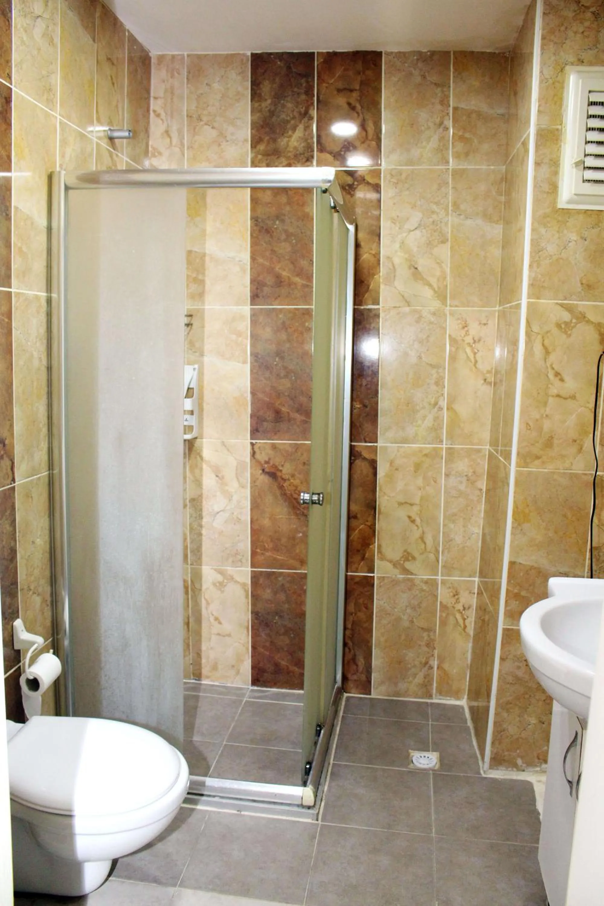 Shower in Avist Hotel Avcılar
