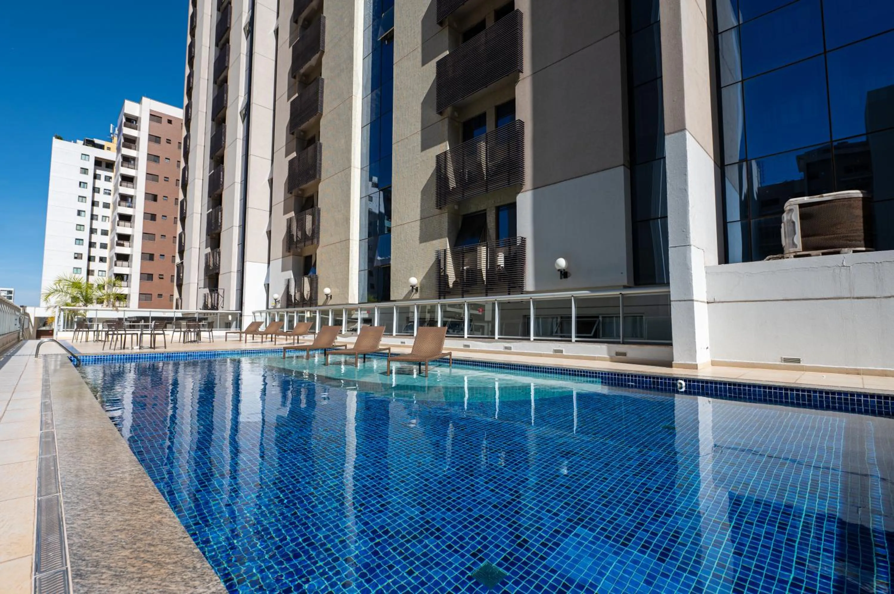 Swimming pool in S4 Hotel Águas Claras