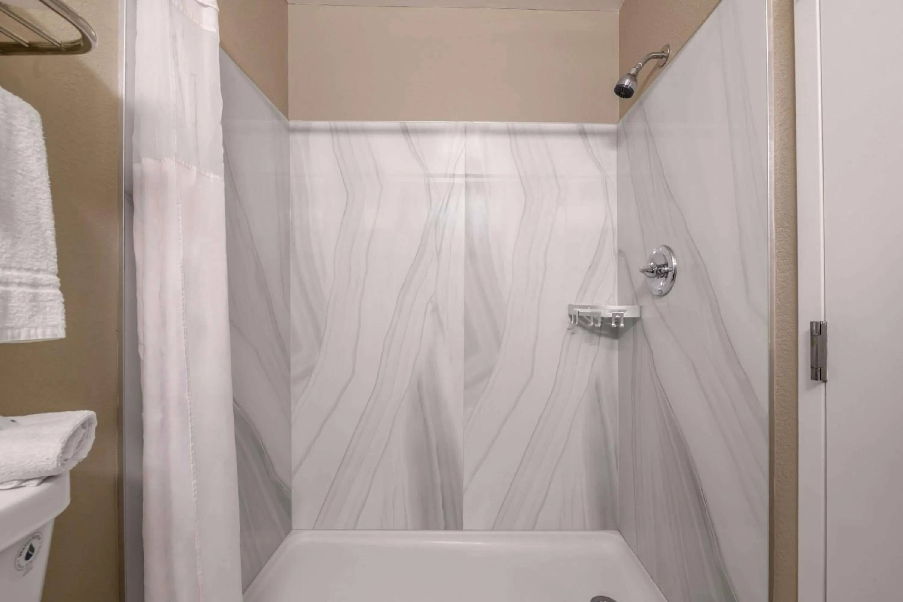 Bathroom in Studio 6 Columbus GA Columbus Airport