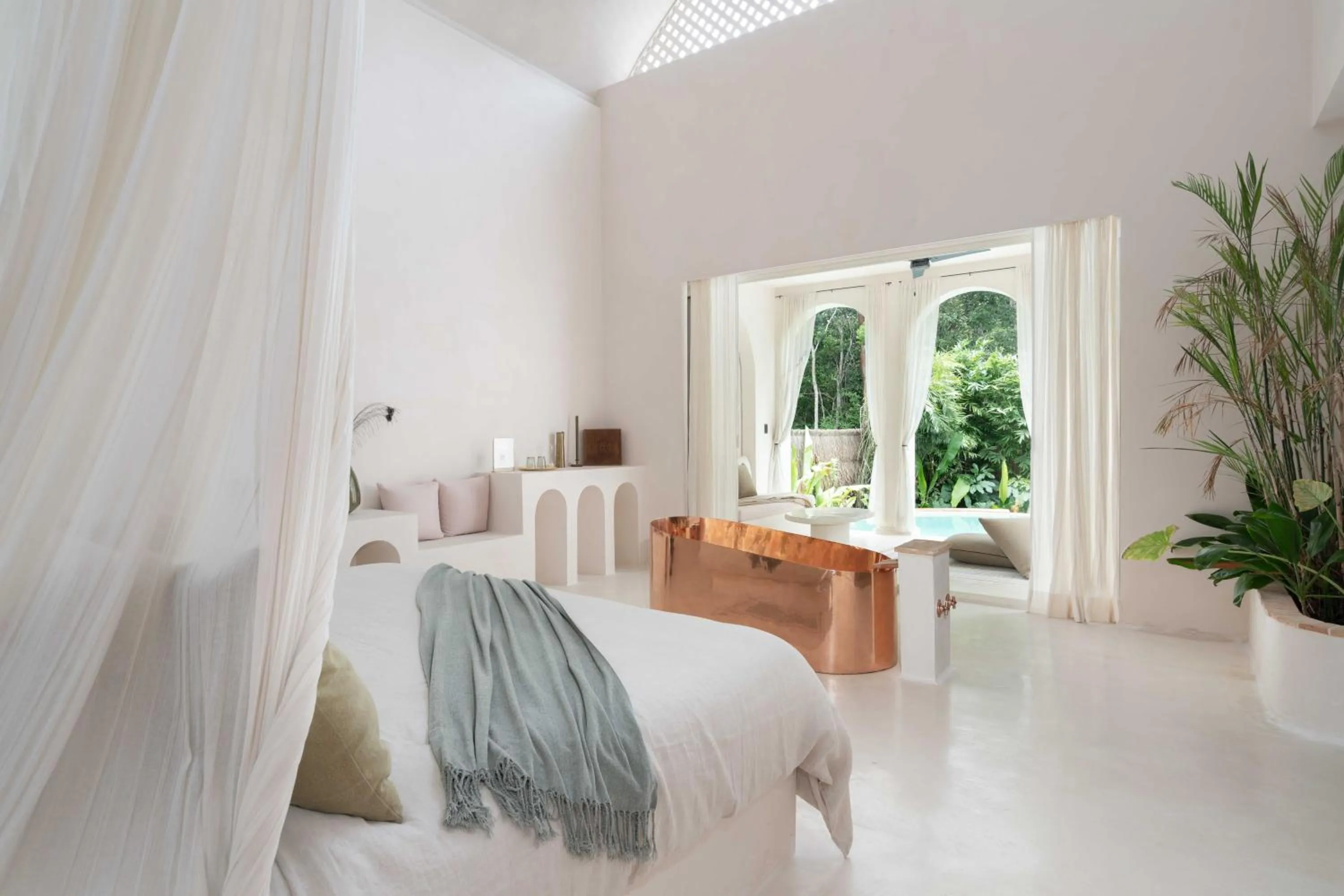 Bed in Anat Tantric Boutique Hotel