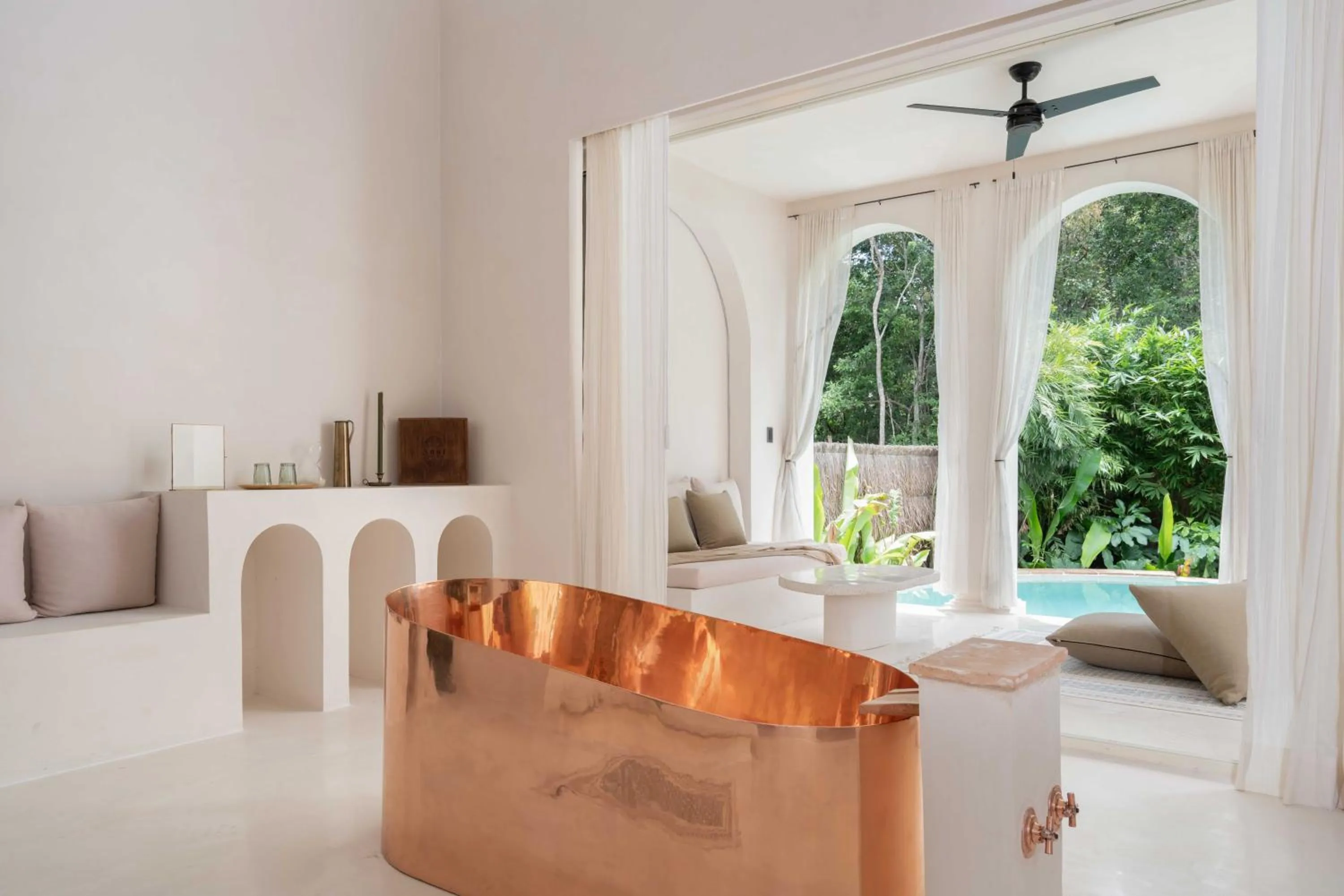 Bed in Anat Tantric Boutique Hotel