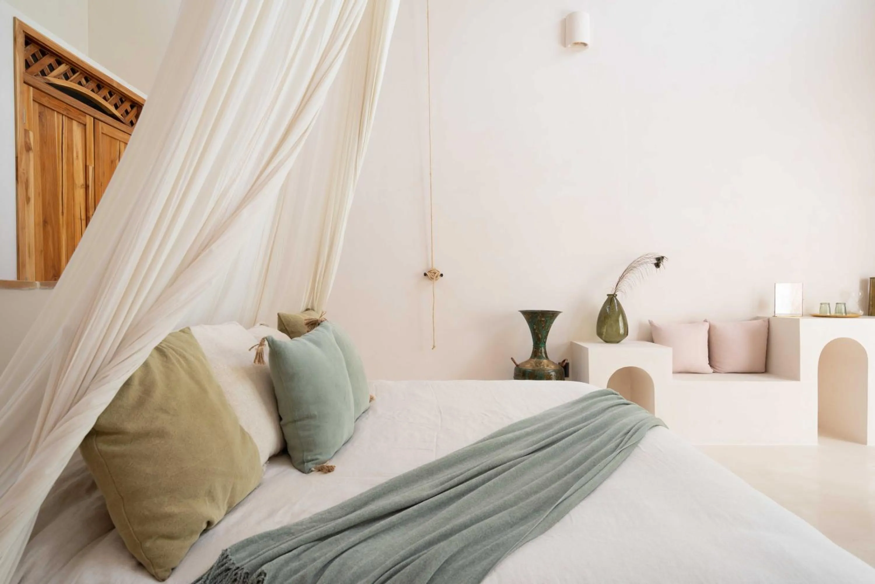 Bed in Anat Tantric Boutique Hotel