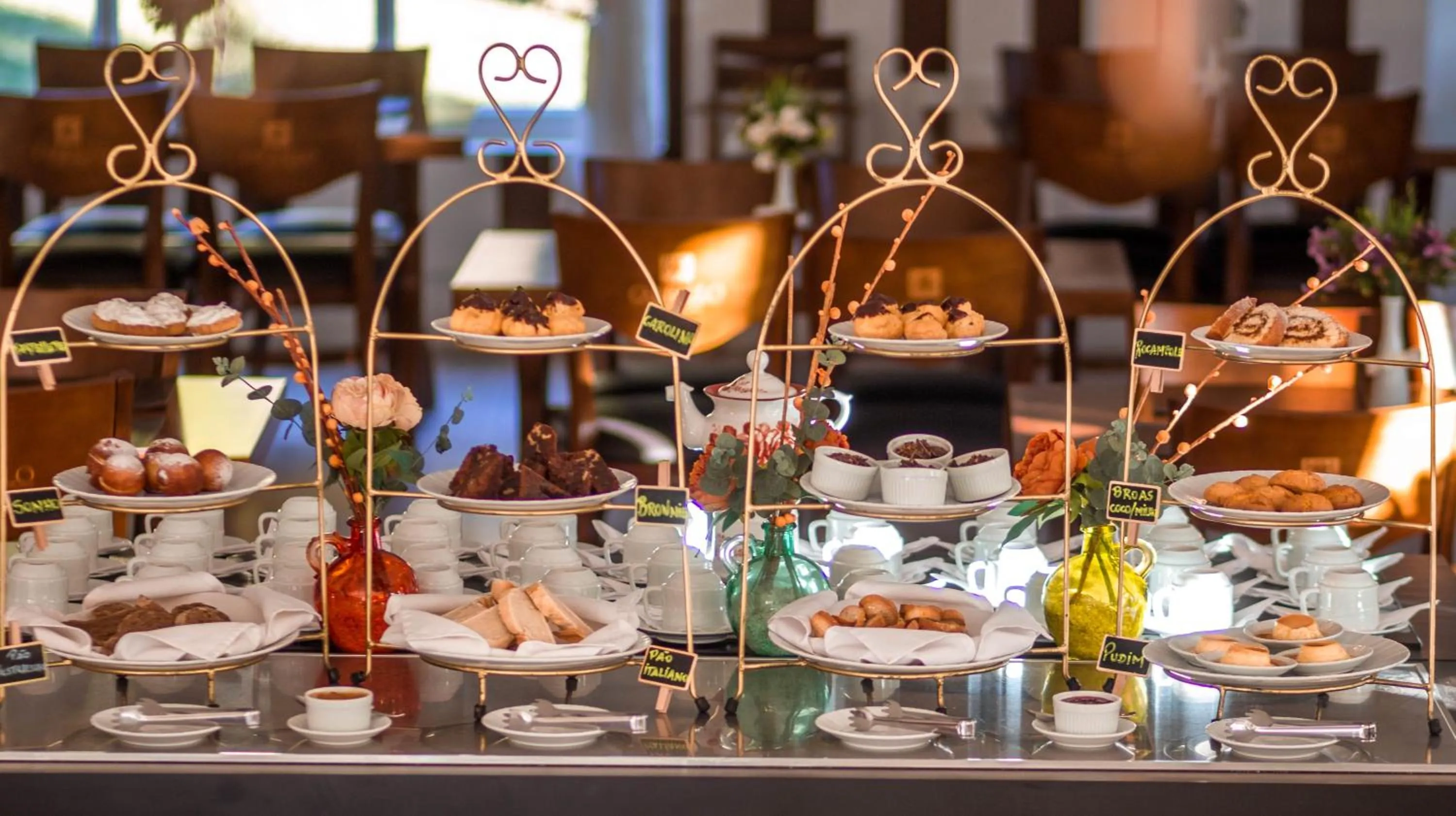 Food and drinks in Carballo Hotel & Spa