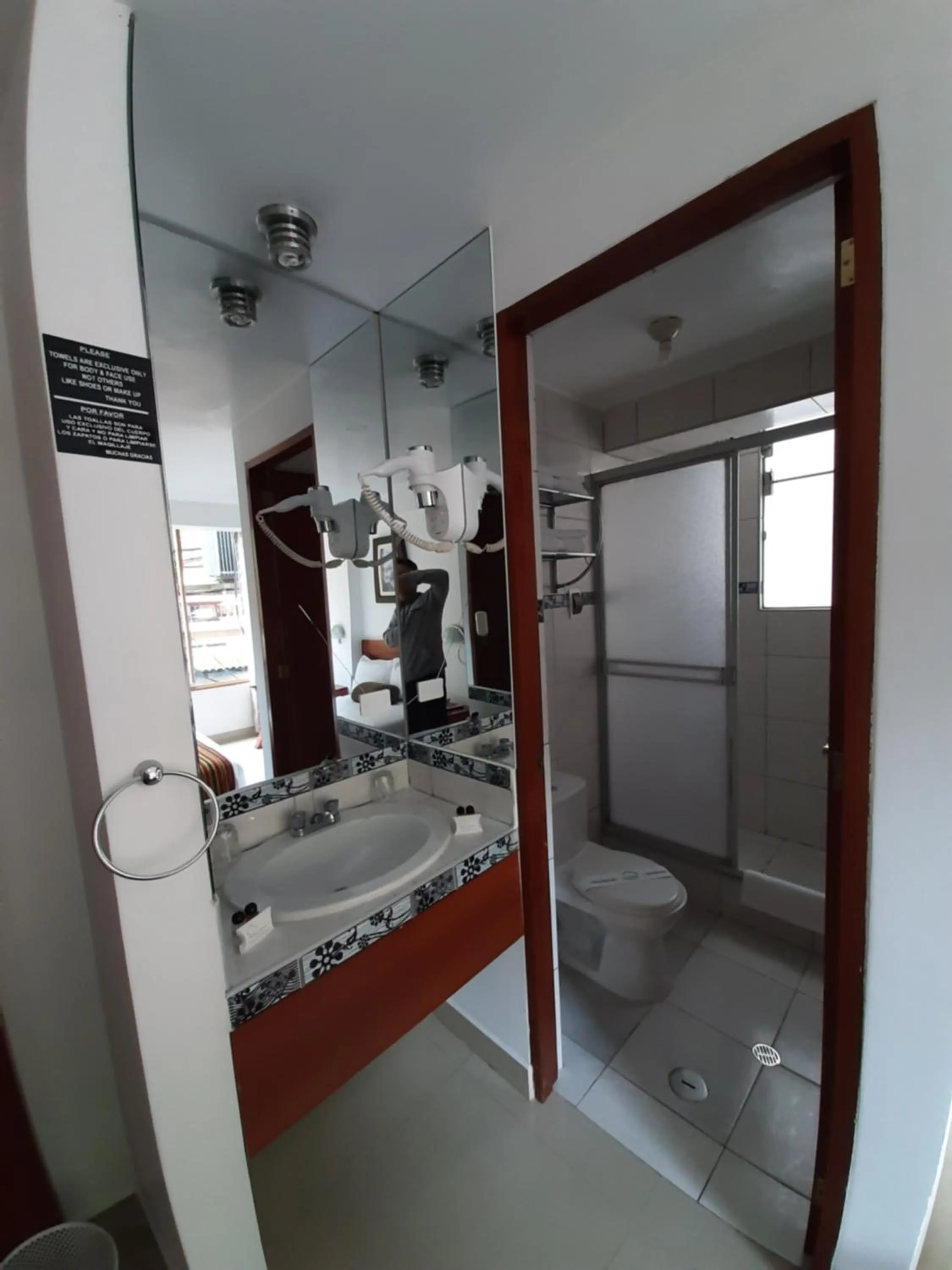 hair dryier in Flower's House MachuPicchu