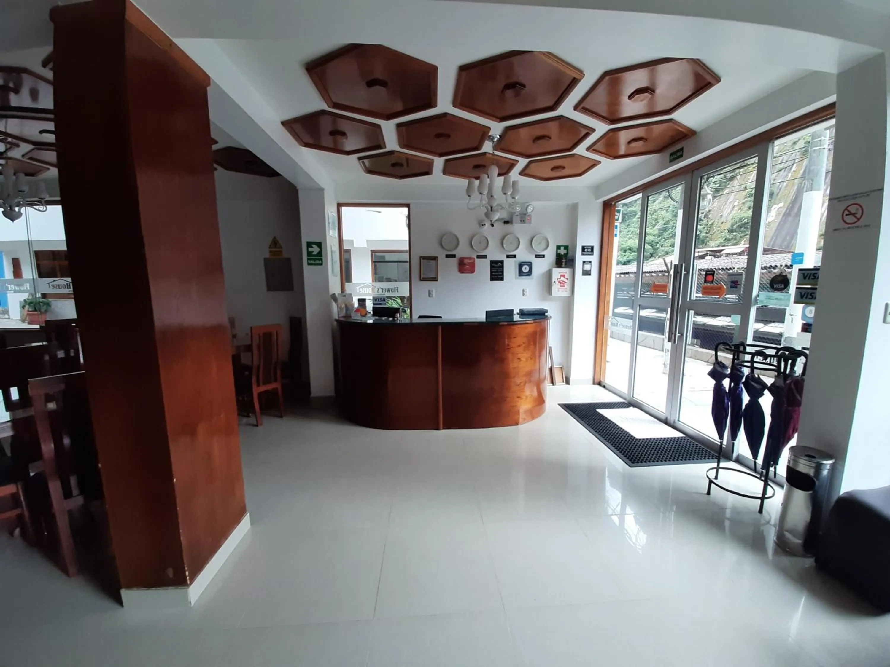 Lobby or reception in Flower's House MachuPicchu