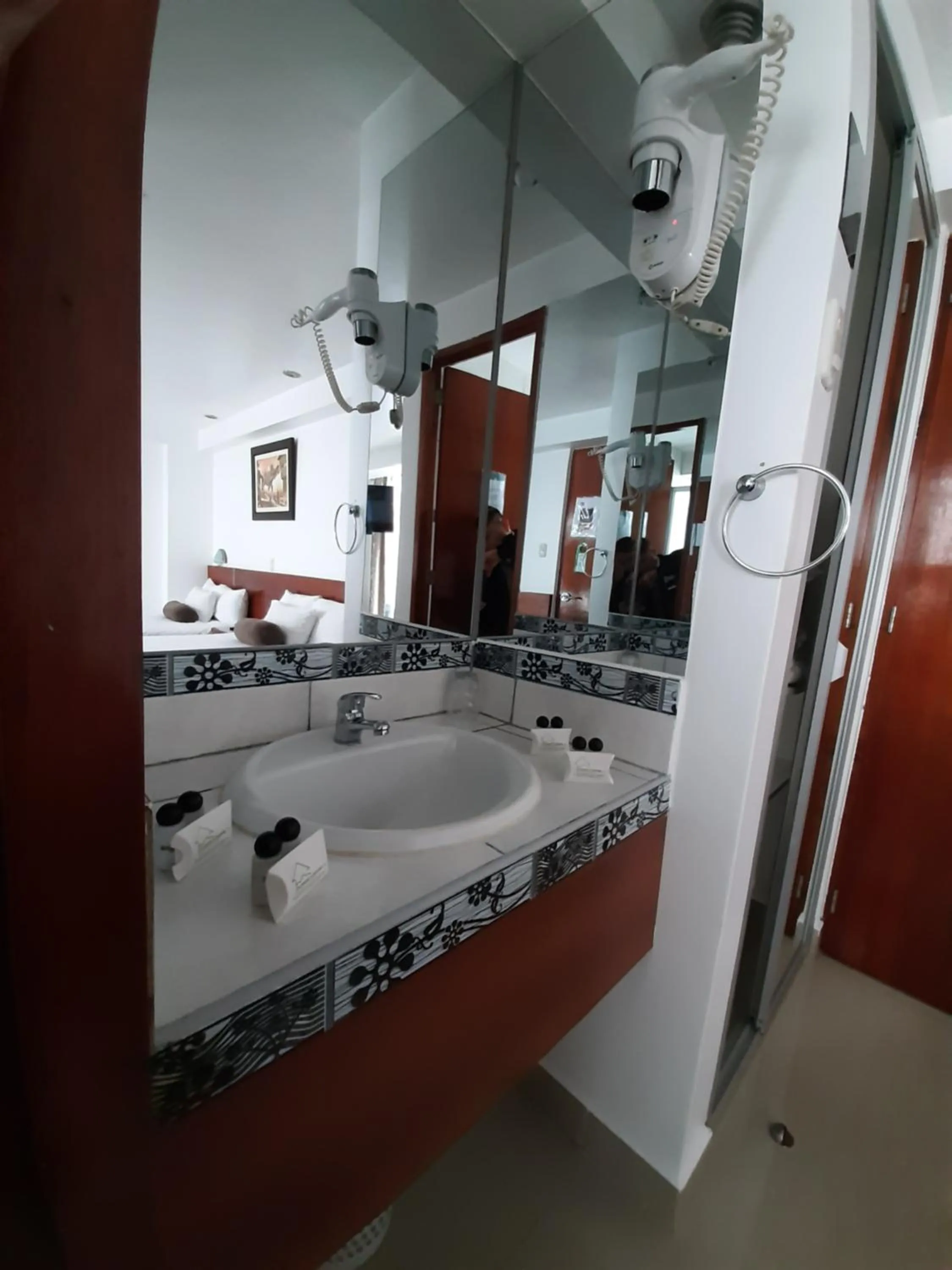 Bathroom in Flower's House MachuPicchu