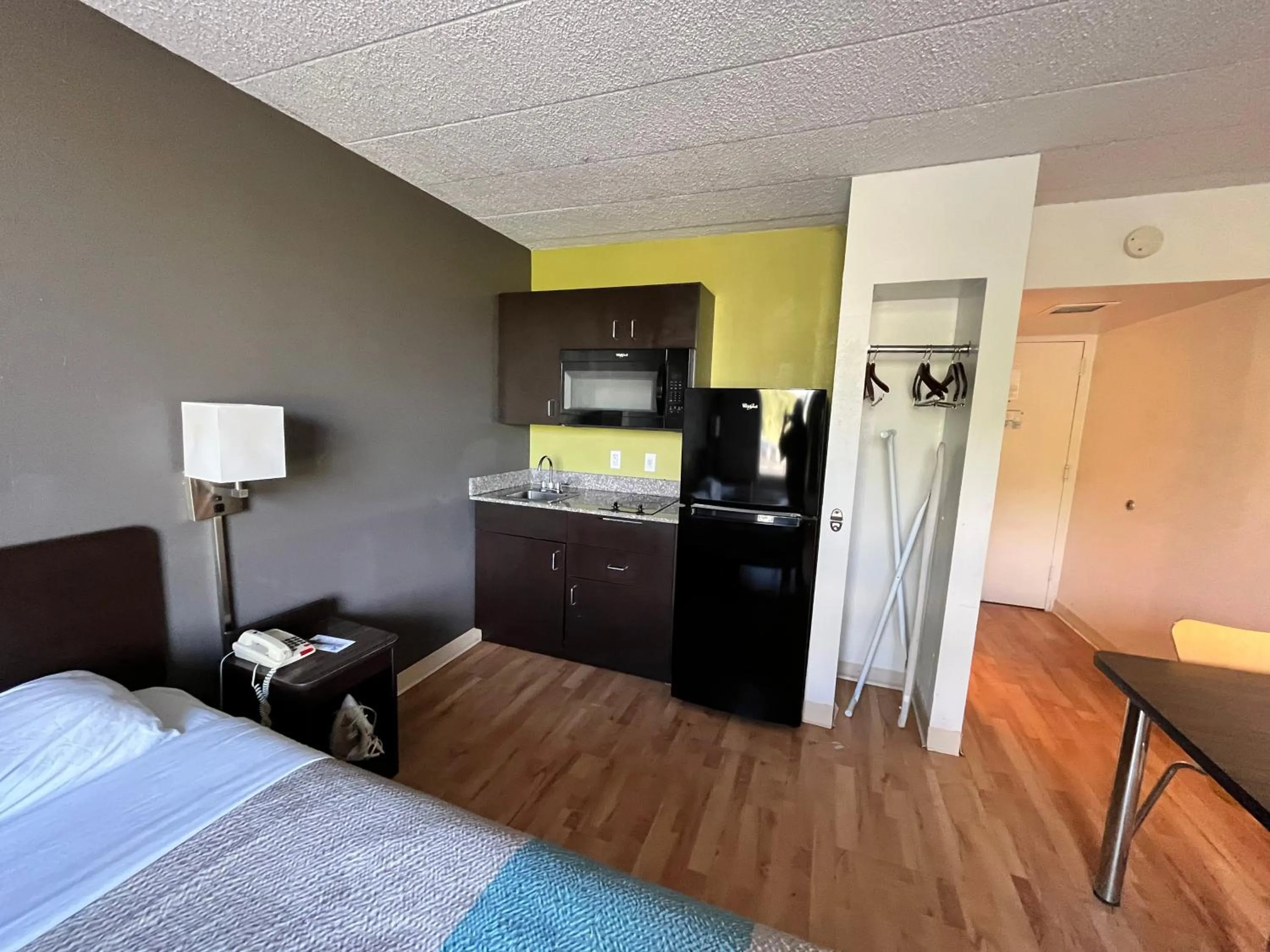 Bed in Studio 6 Suites Clarion, PA