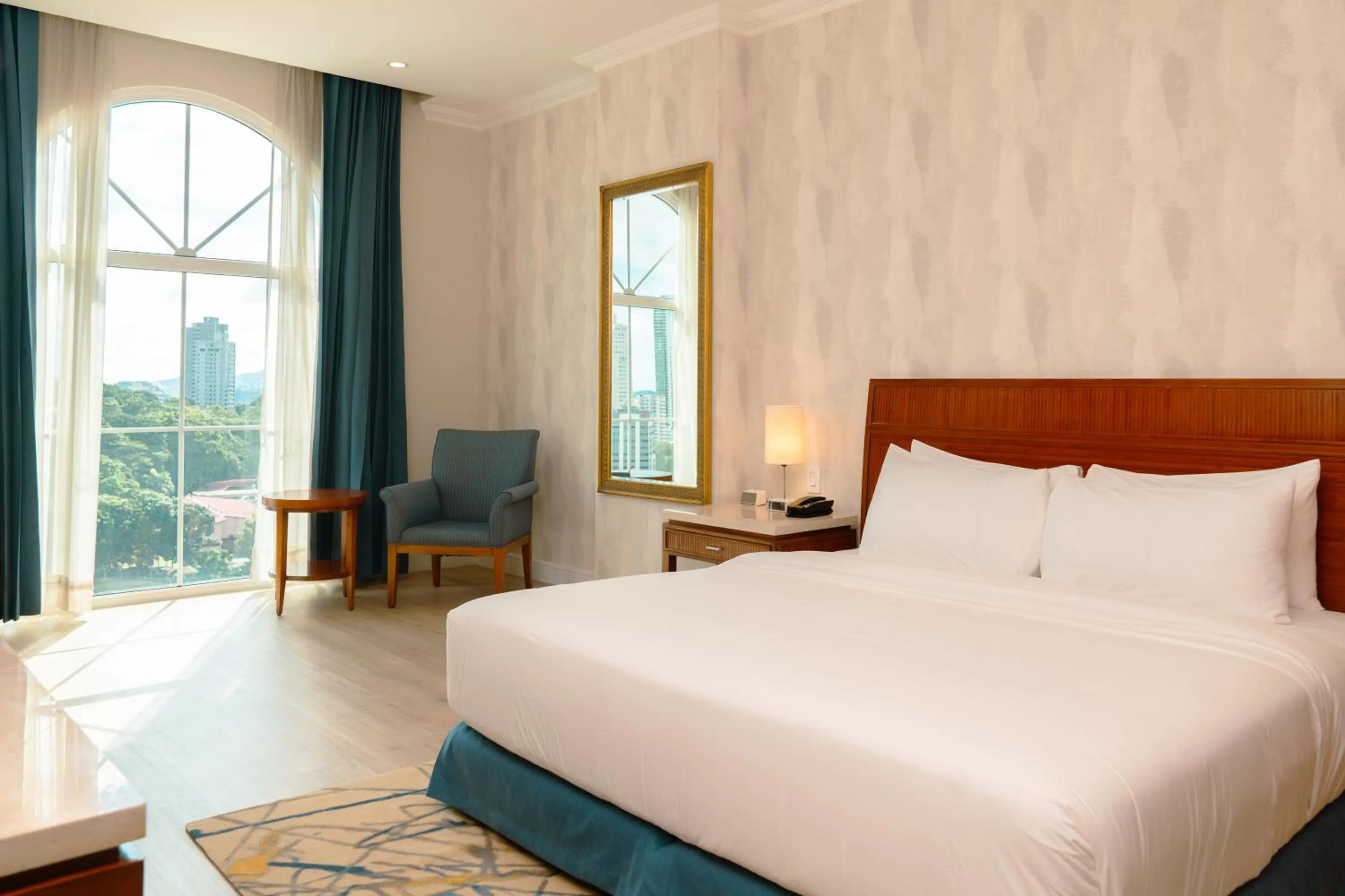 Bed in Waymore Hotel Spa & Casino