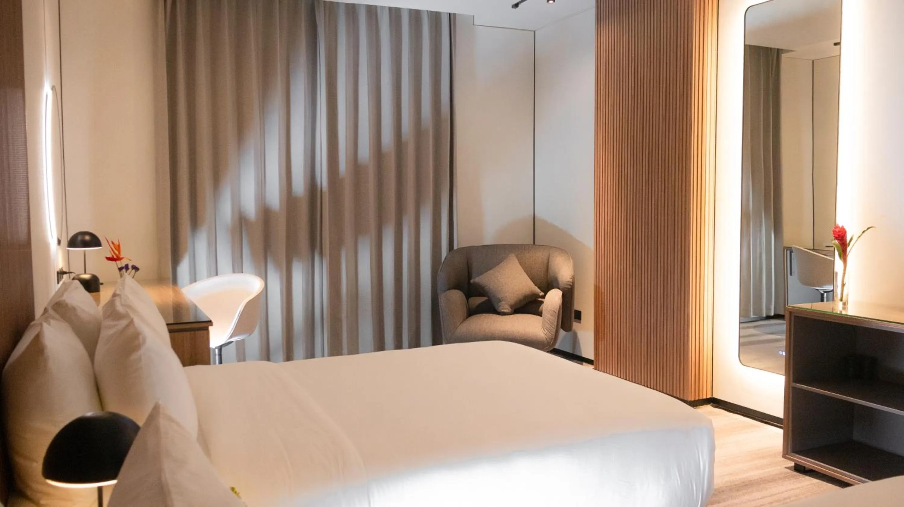 Bed in Waymore Hotel Spa & Casino