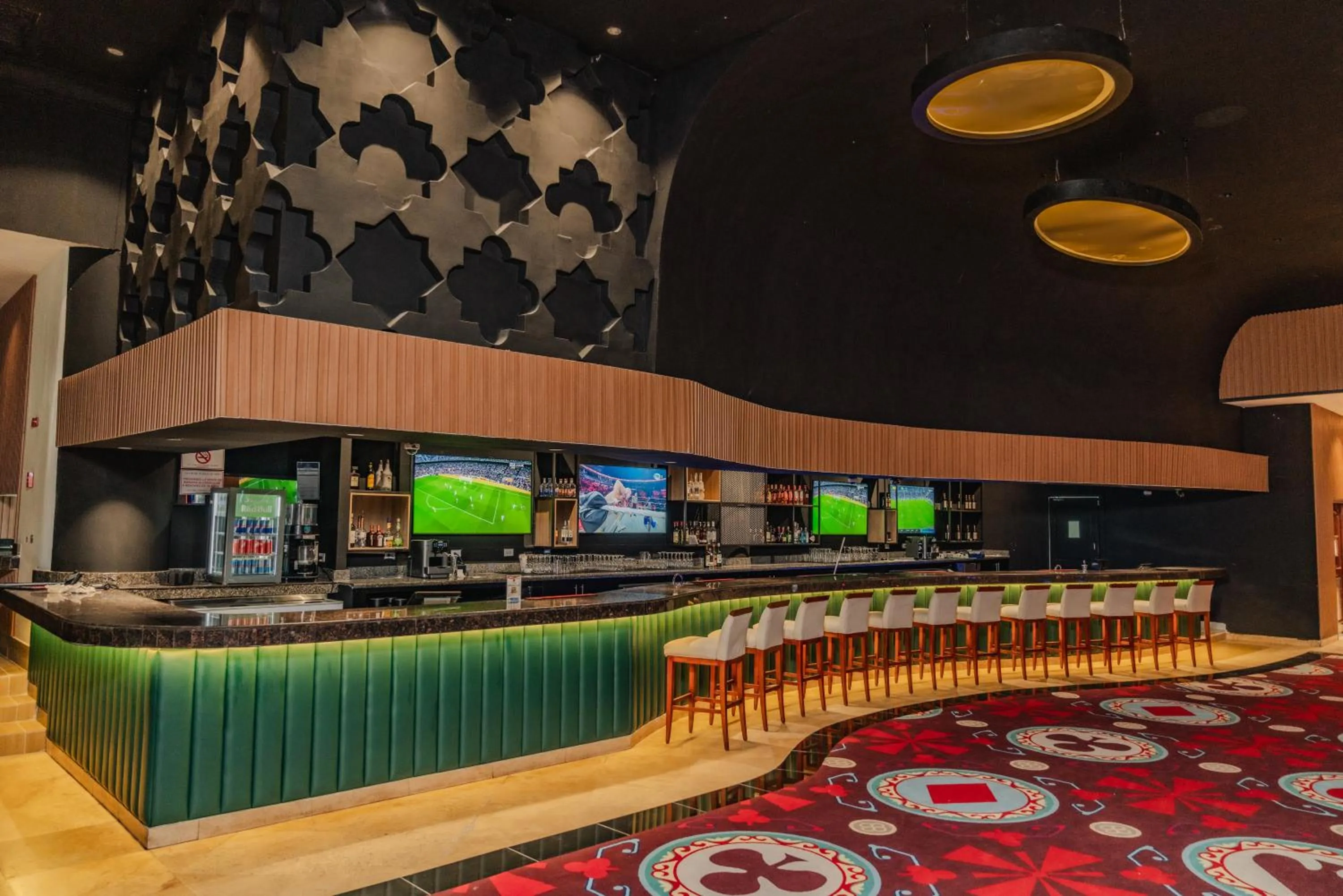 Restaurant/places to eat in Waymore Hotel Spa & Casino