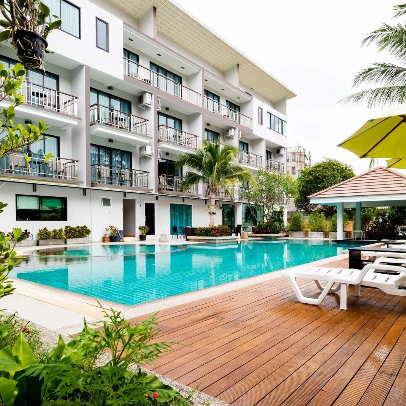 DIPANTAI BOUTIQUE BEACH RESORT