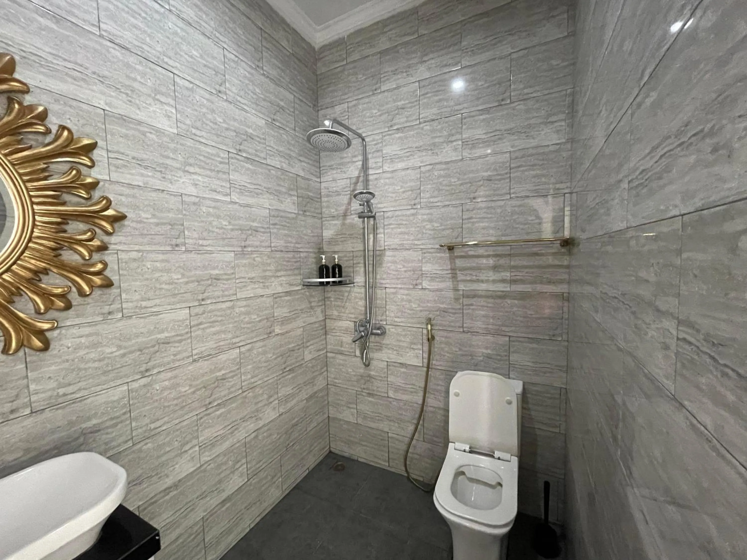 Casa Rani Hotel & Restaurant