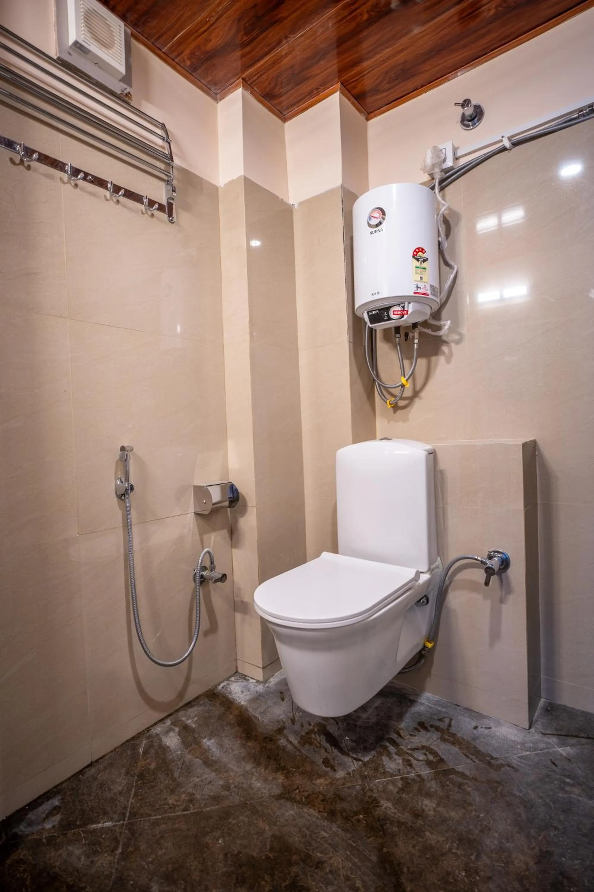 Bathroom in Muscatel Stardust - Chowrasta Mall Road