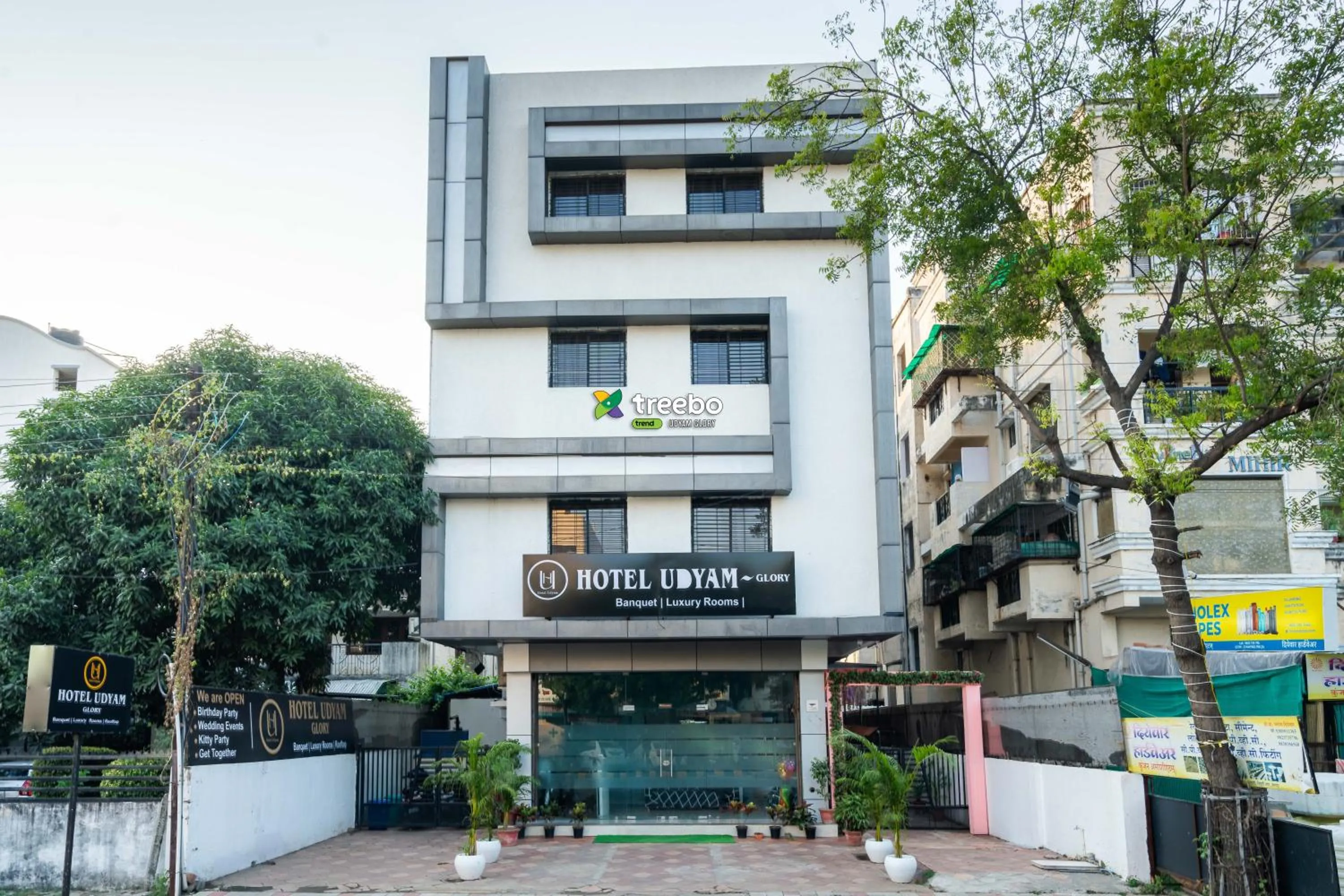 Facade/entrance in Treebo Udyam Glory