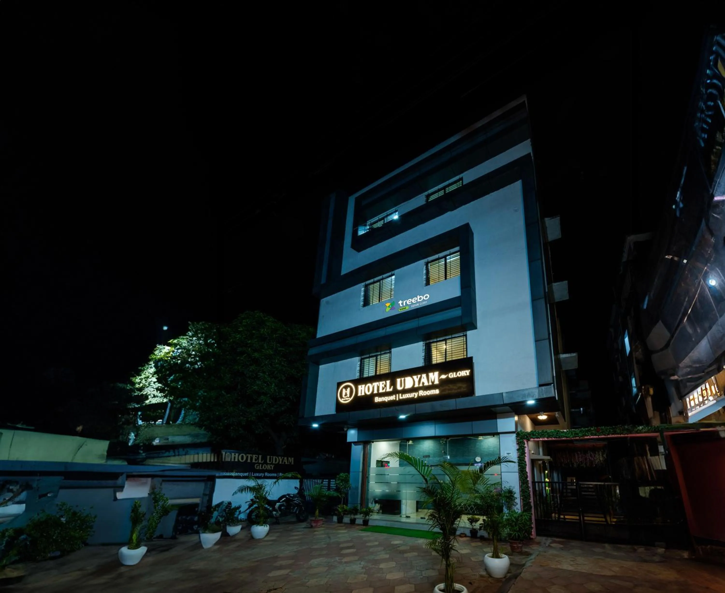 Facade/entrance in Treebo Udyam Glory