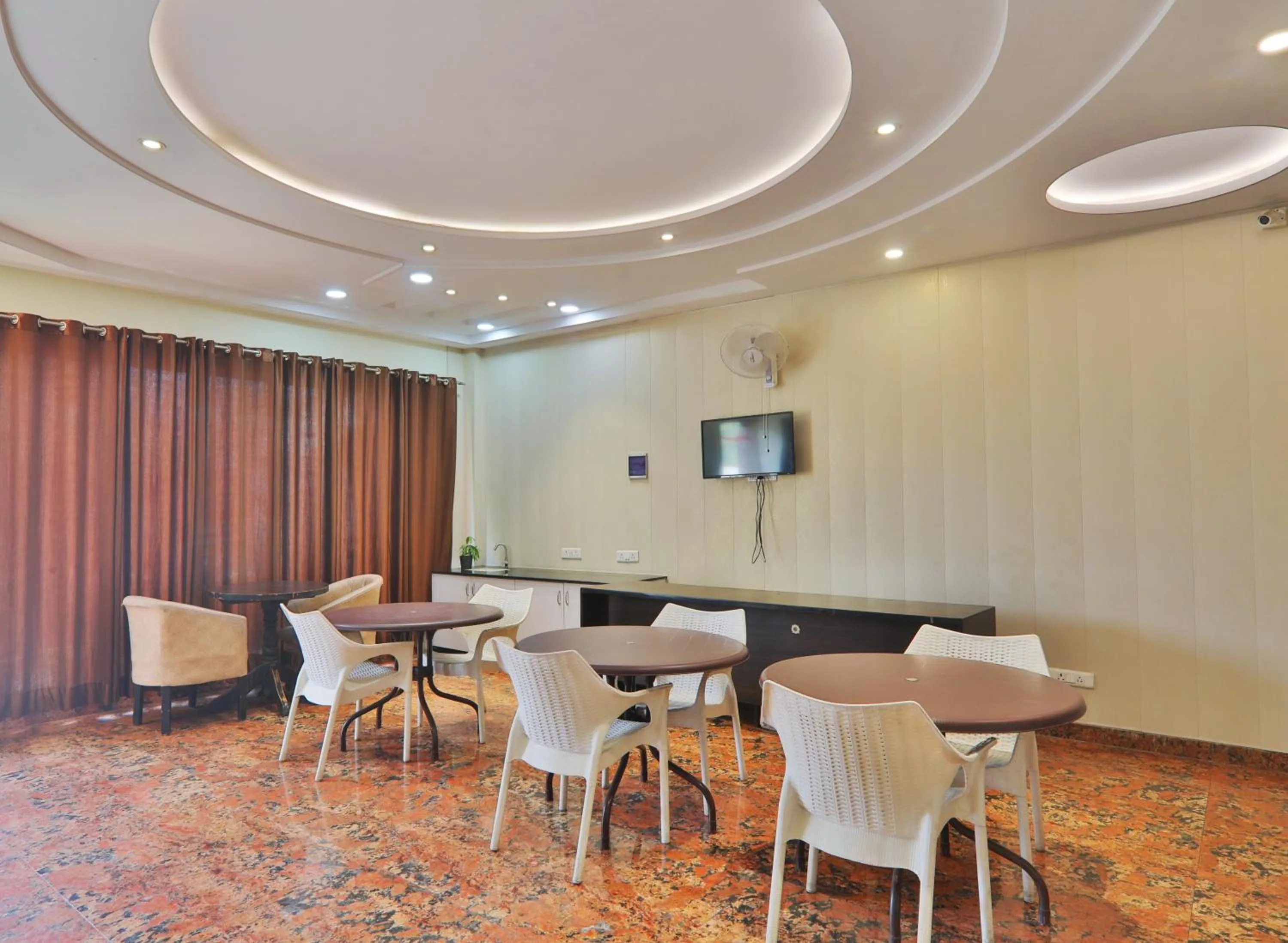 TV and multimedia in Hotel Aarya