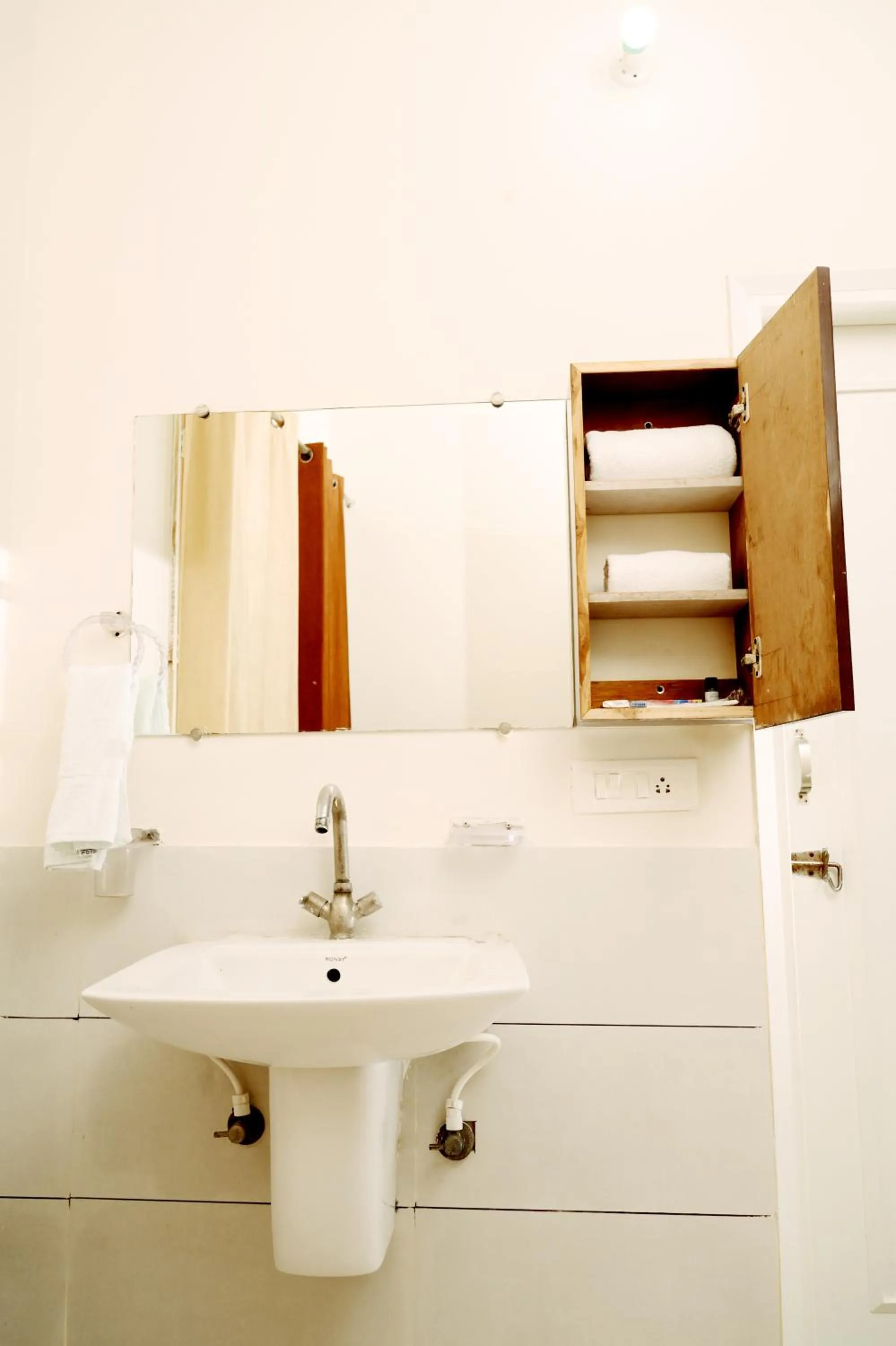 Bathroom in PATIALA INN