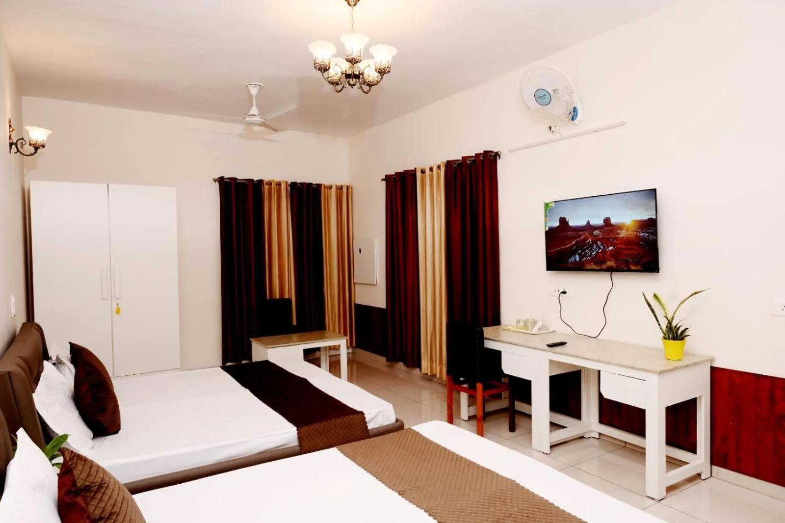 Photo of the whole room, Bed in PATIALA INN