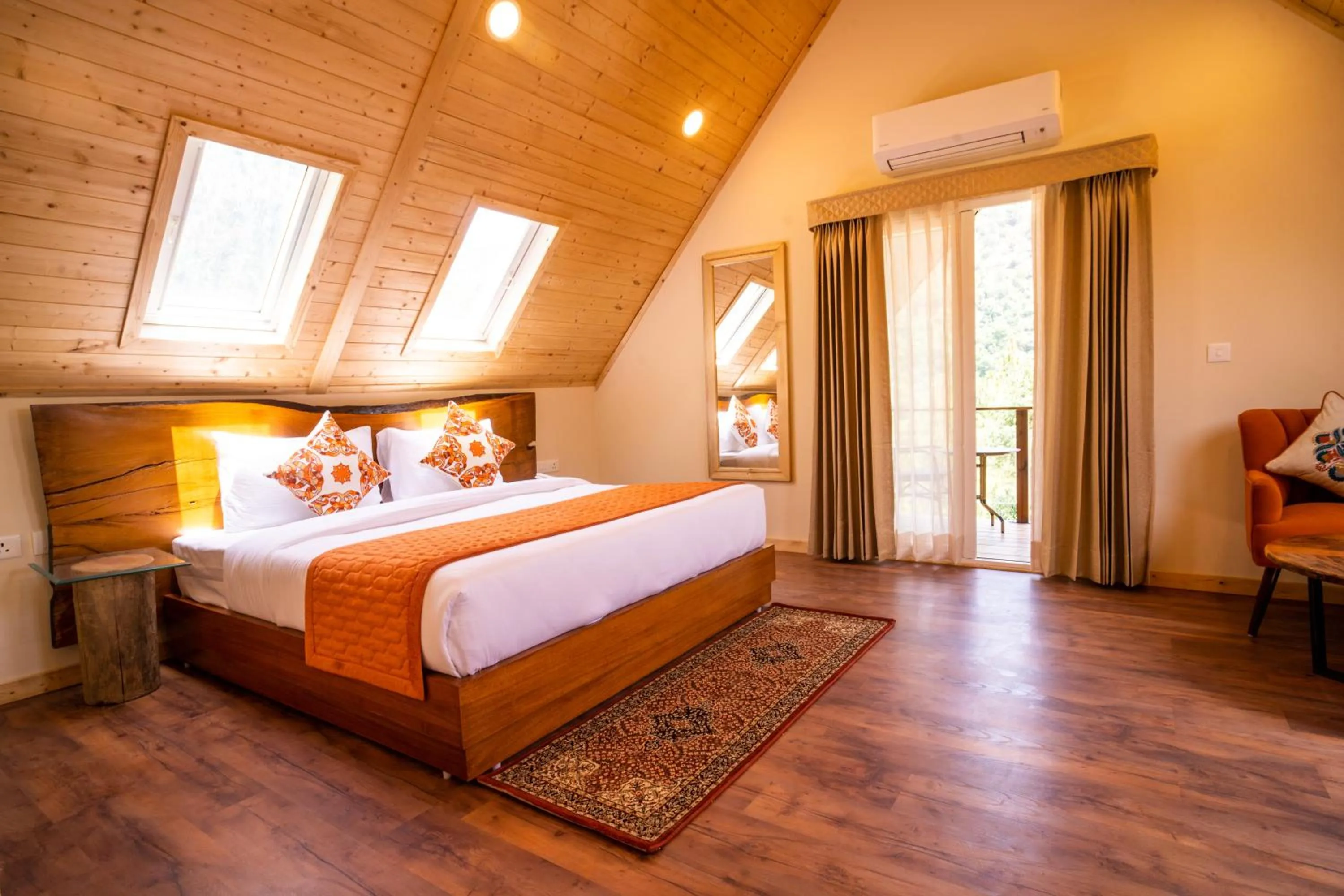 Bed in Samsara Luxury Cottages & Spa, Chail Hills