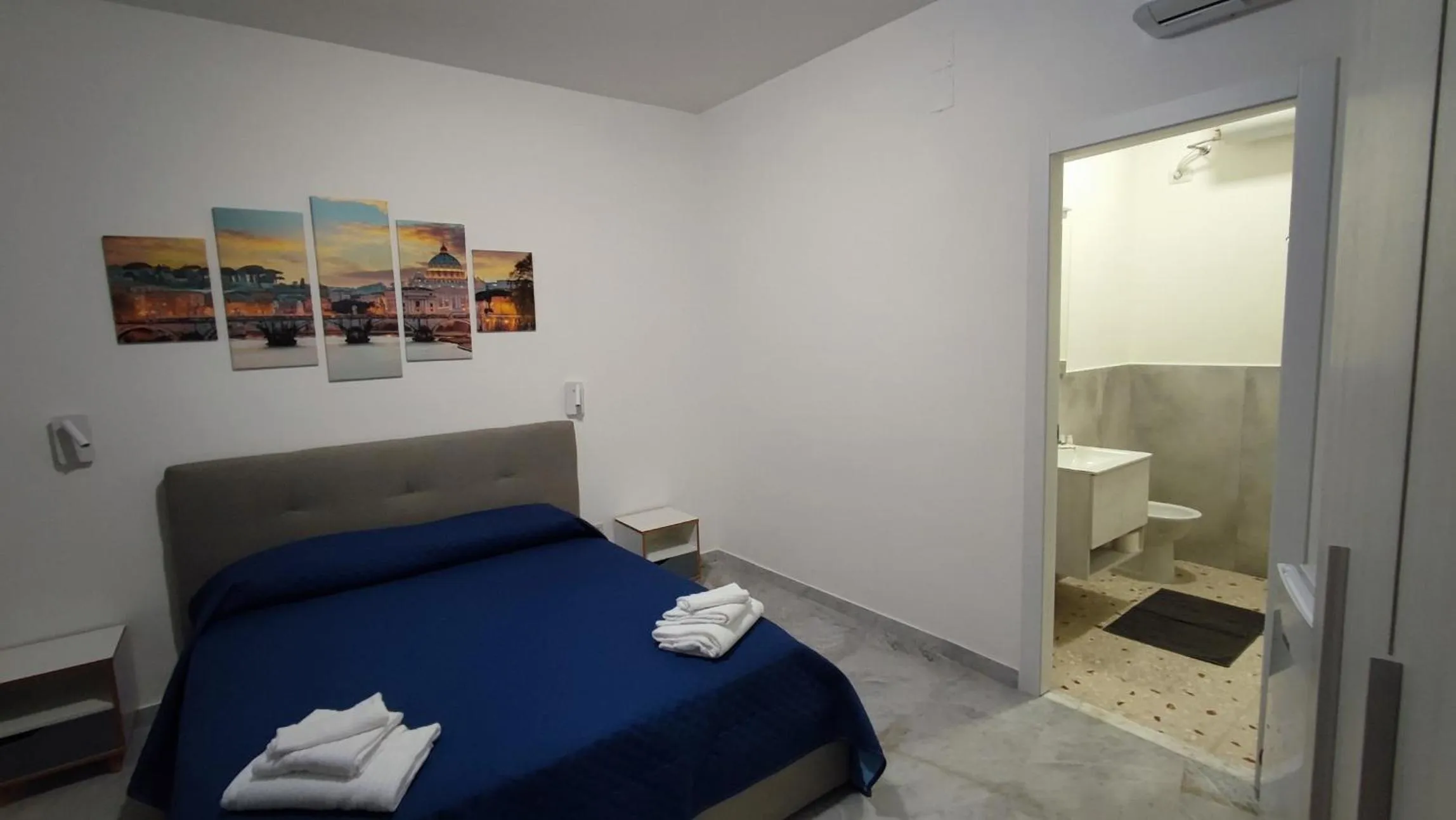 View (from property/room), Bed in VATICAN GREEN GARDEN