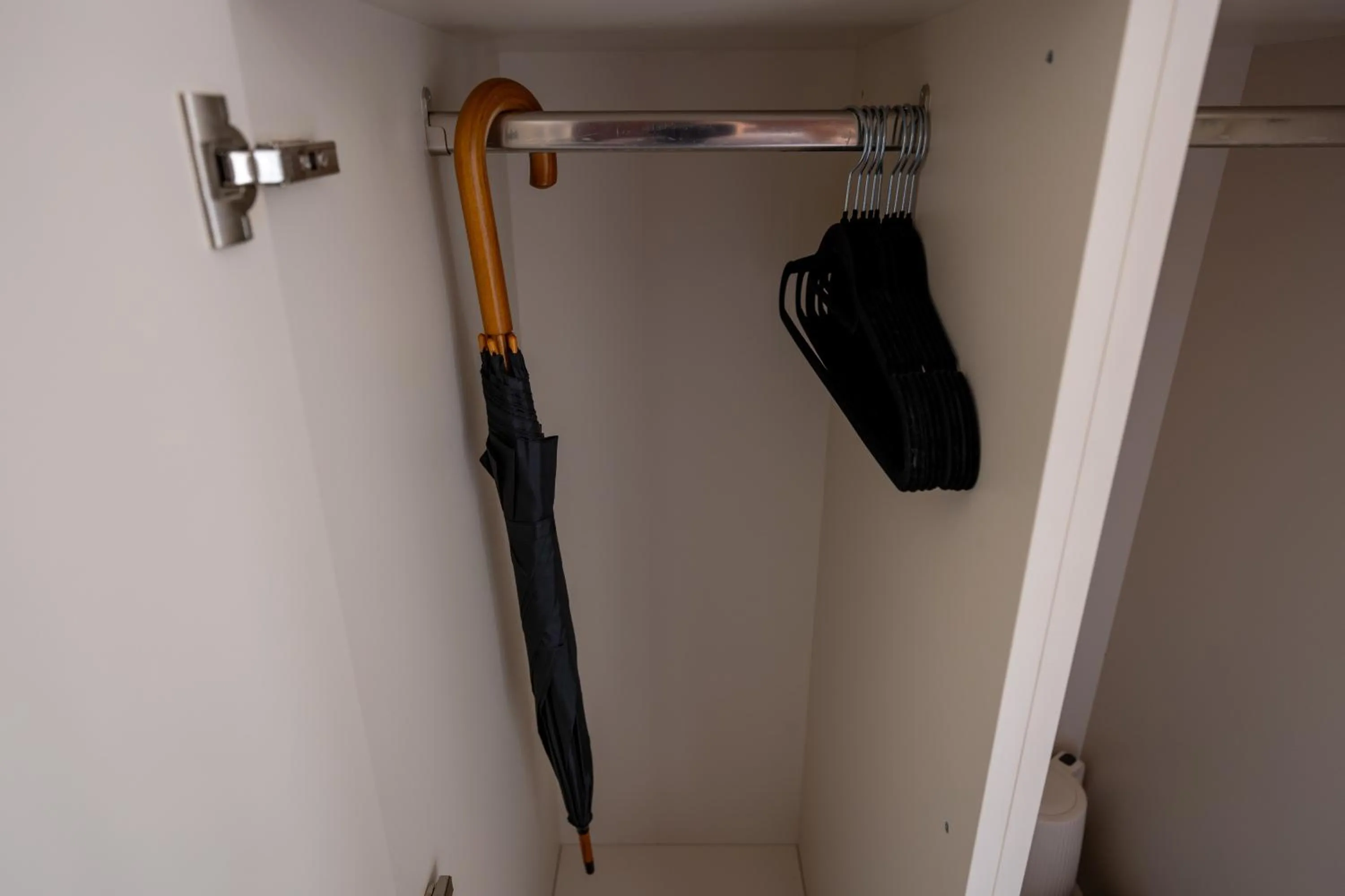 wardrobe in Hotel Atlas Vondelpark