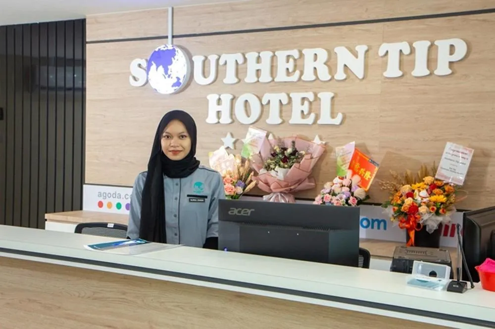 Southern Tip Hotel - City & 100m walk to McDonald's & FREE DOBI