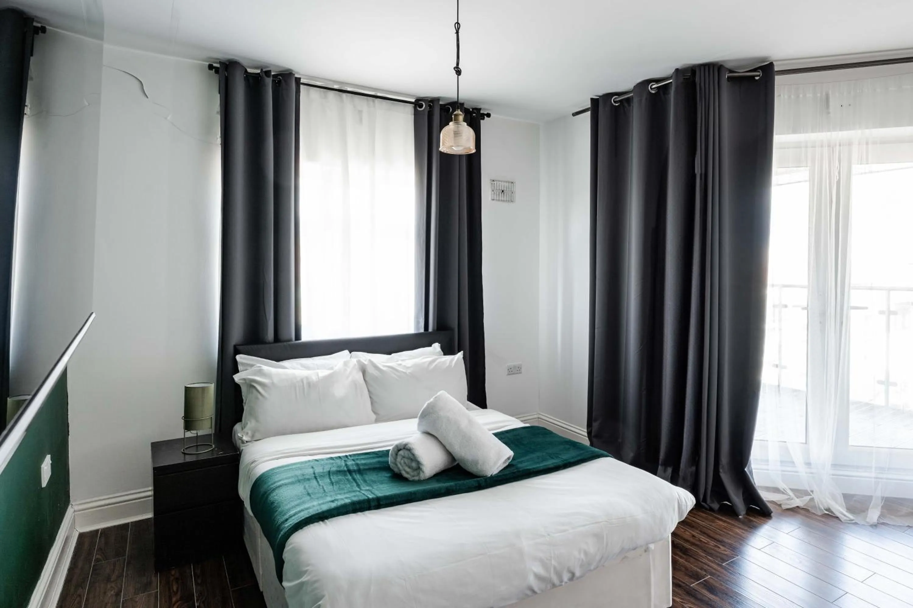 Bedroom, Bed in City Gate Guest House