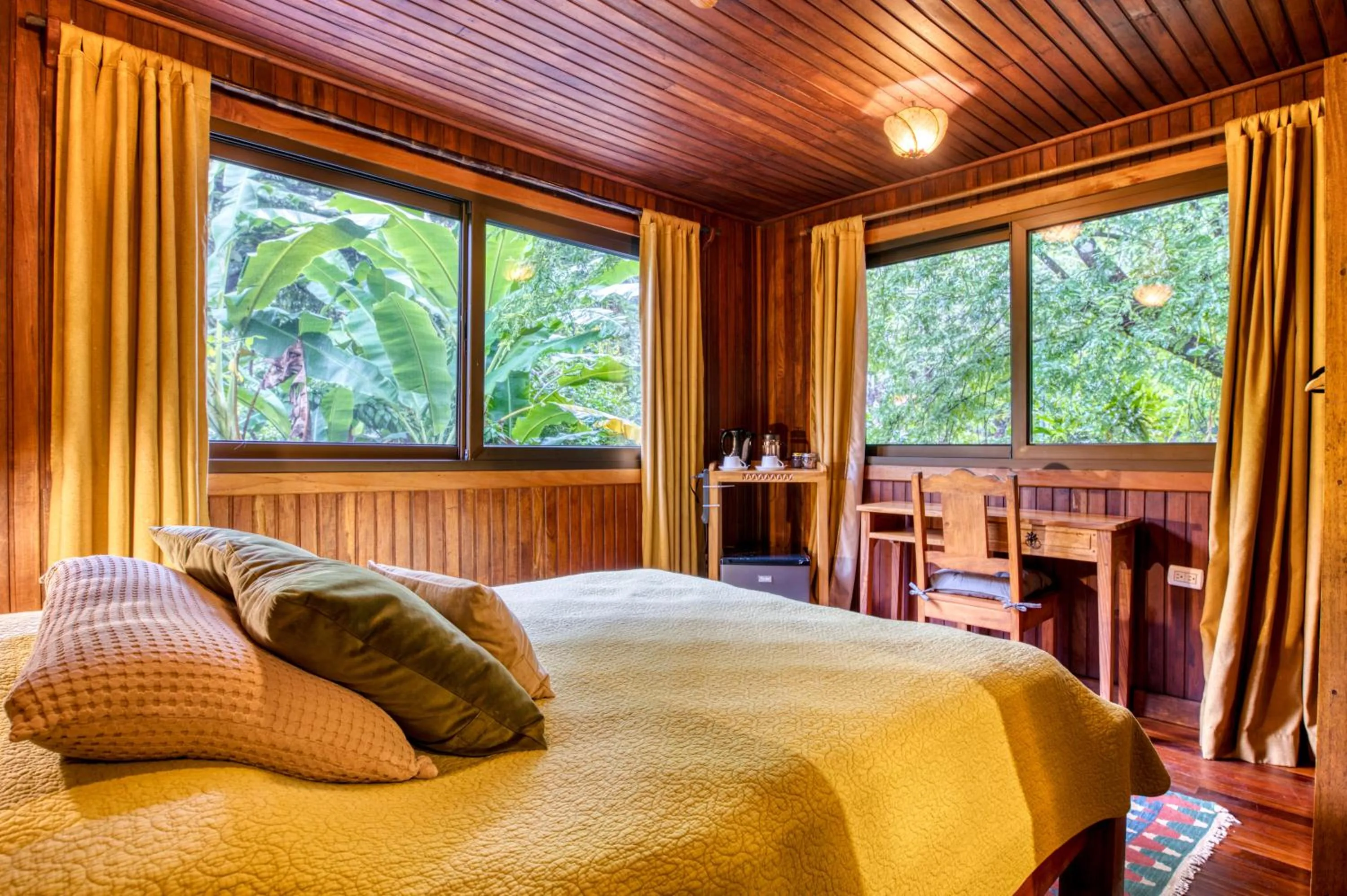 Bedroom, Bed in Hotel Amor de Mar