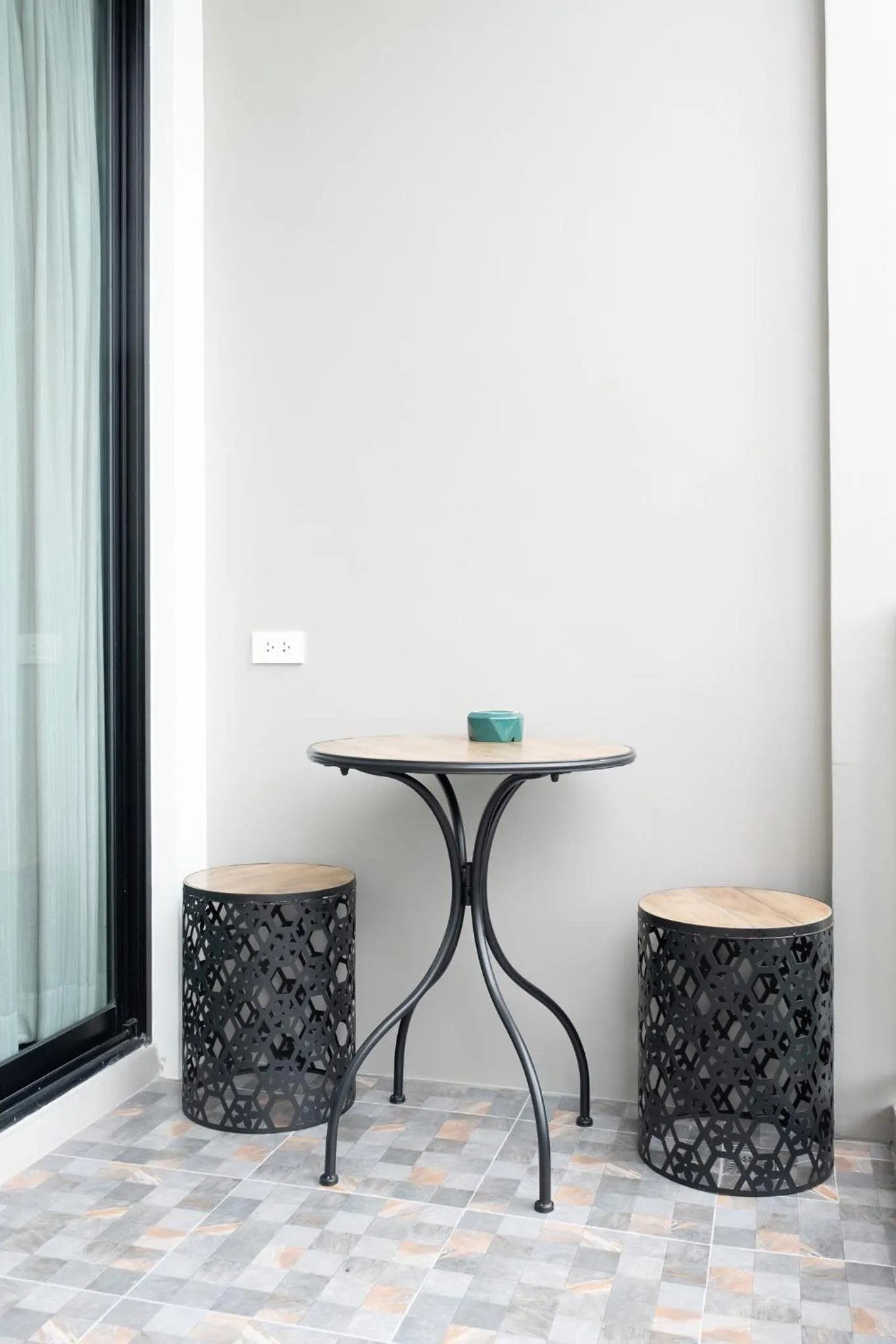 Seating area in Wellington Hotel Prachuapkhirikhan