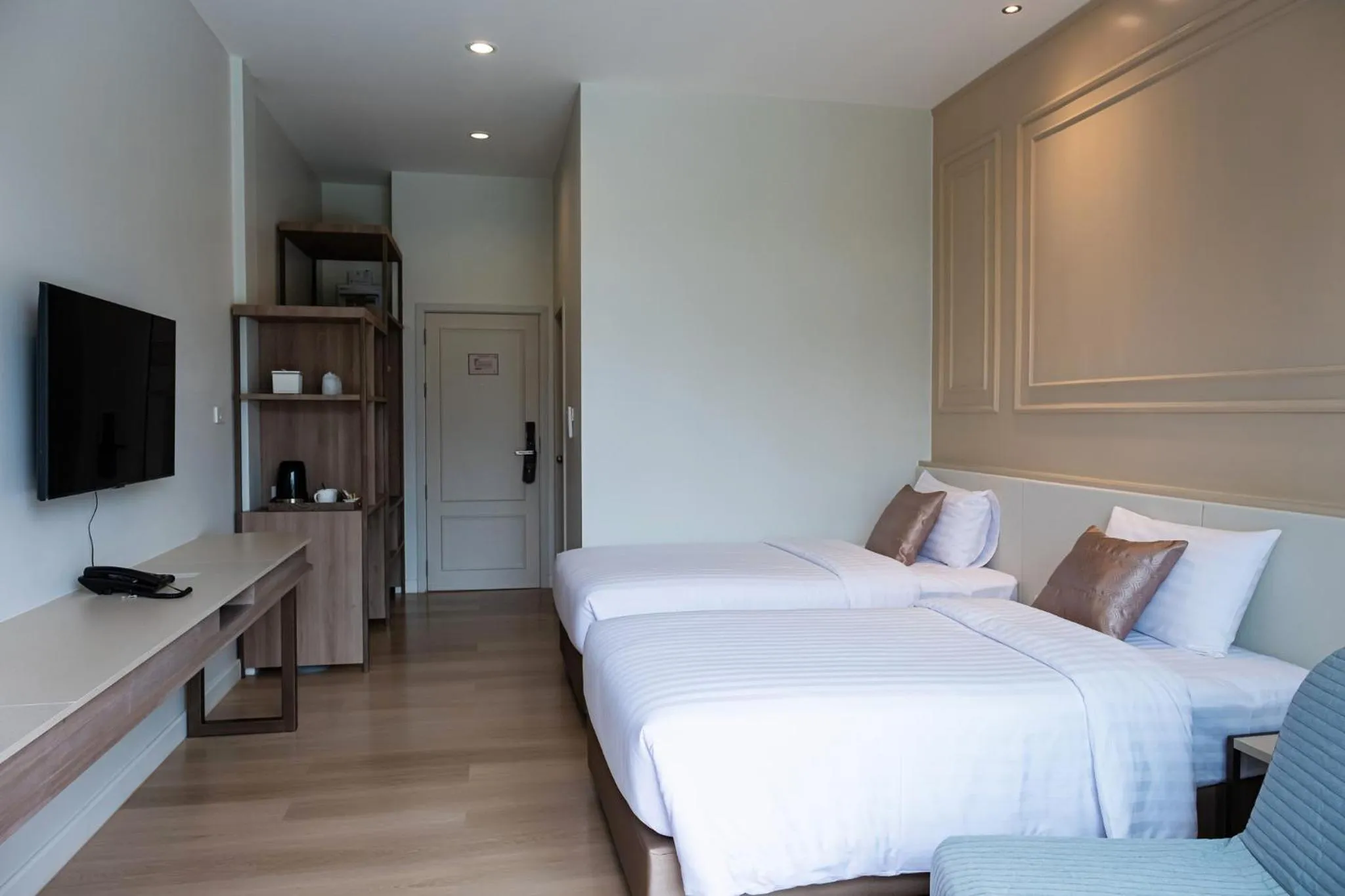 Bed in Wellington Hotel Prachuapkhirikhan