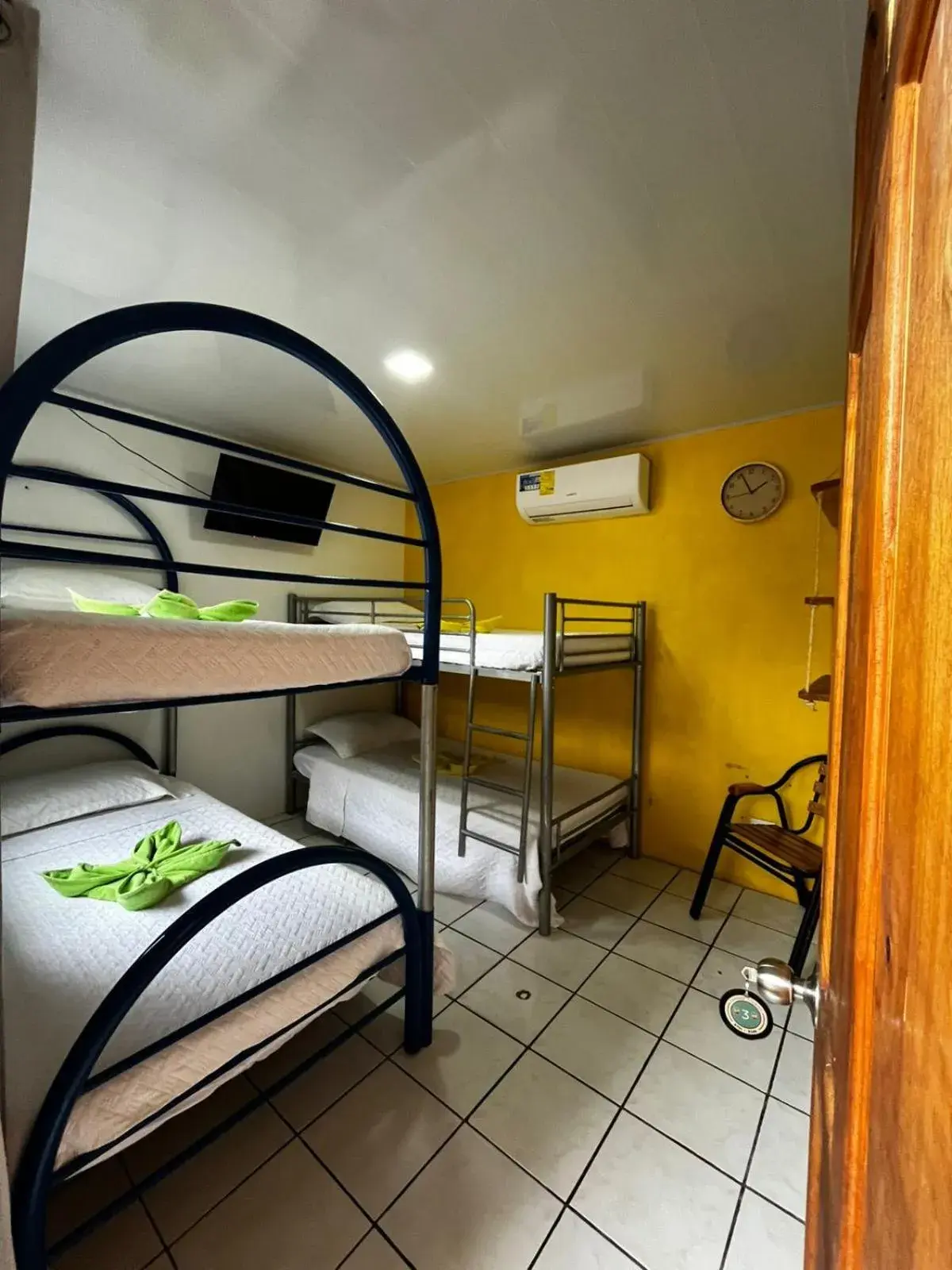 Quadruple Room in Cabinas Golfito Quadruple Room in Cabinas Golfito