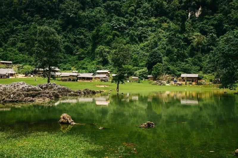 Hiking in Happy House Moc Chau