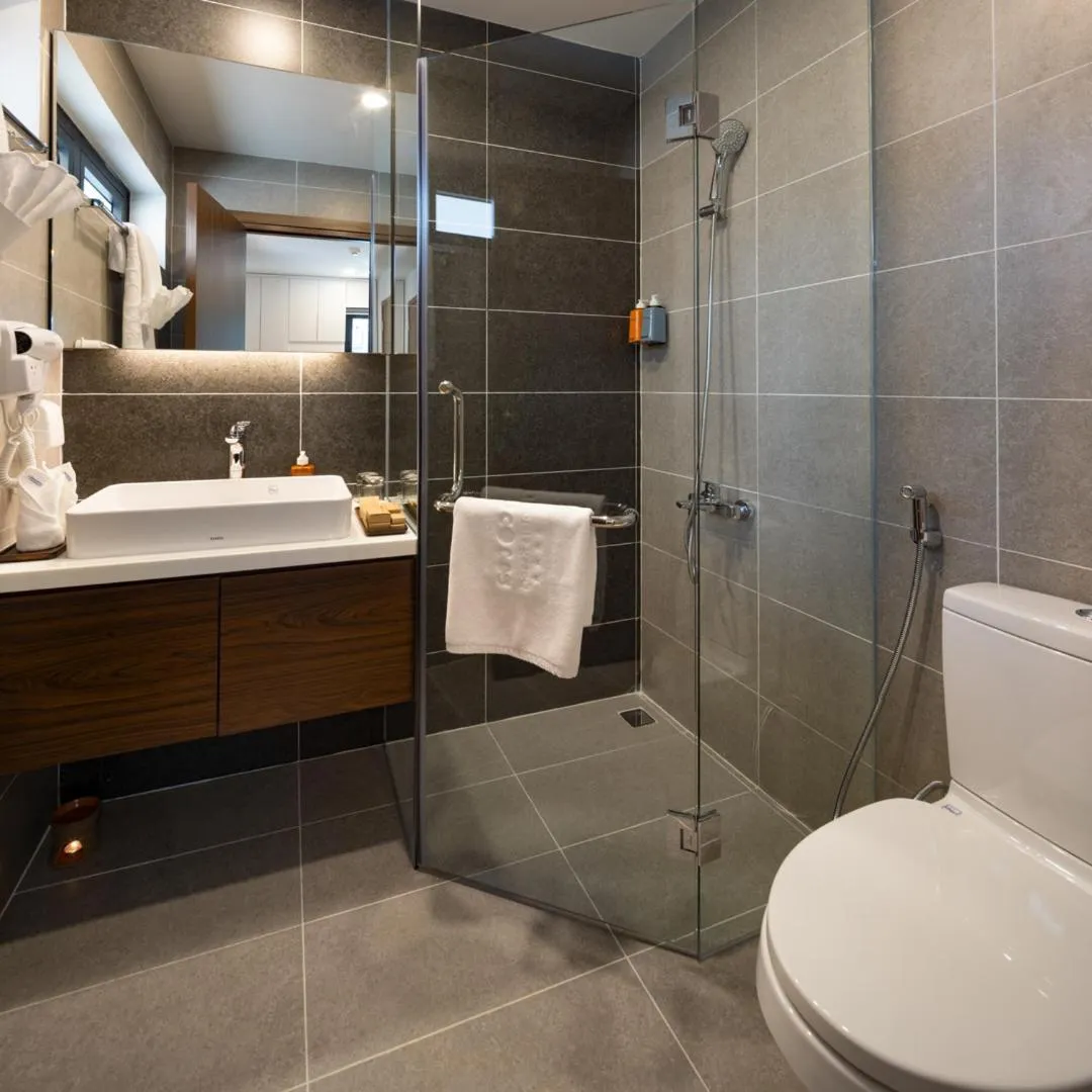 Bathroom in Terracotta Villa Saigon