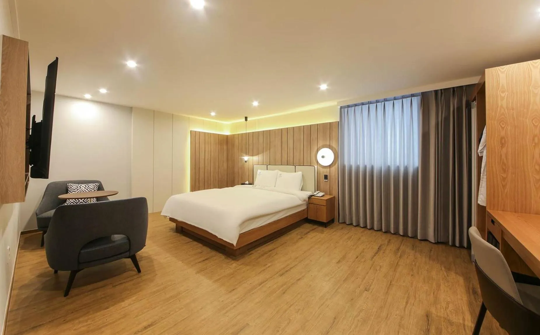 Bed in H Avenue Hotel in Gyeongju