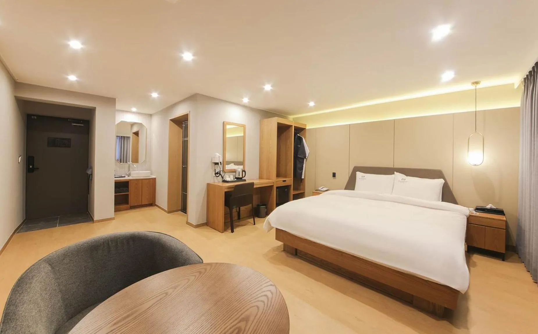 Bed in H Avenue Hotel in Gyeongju