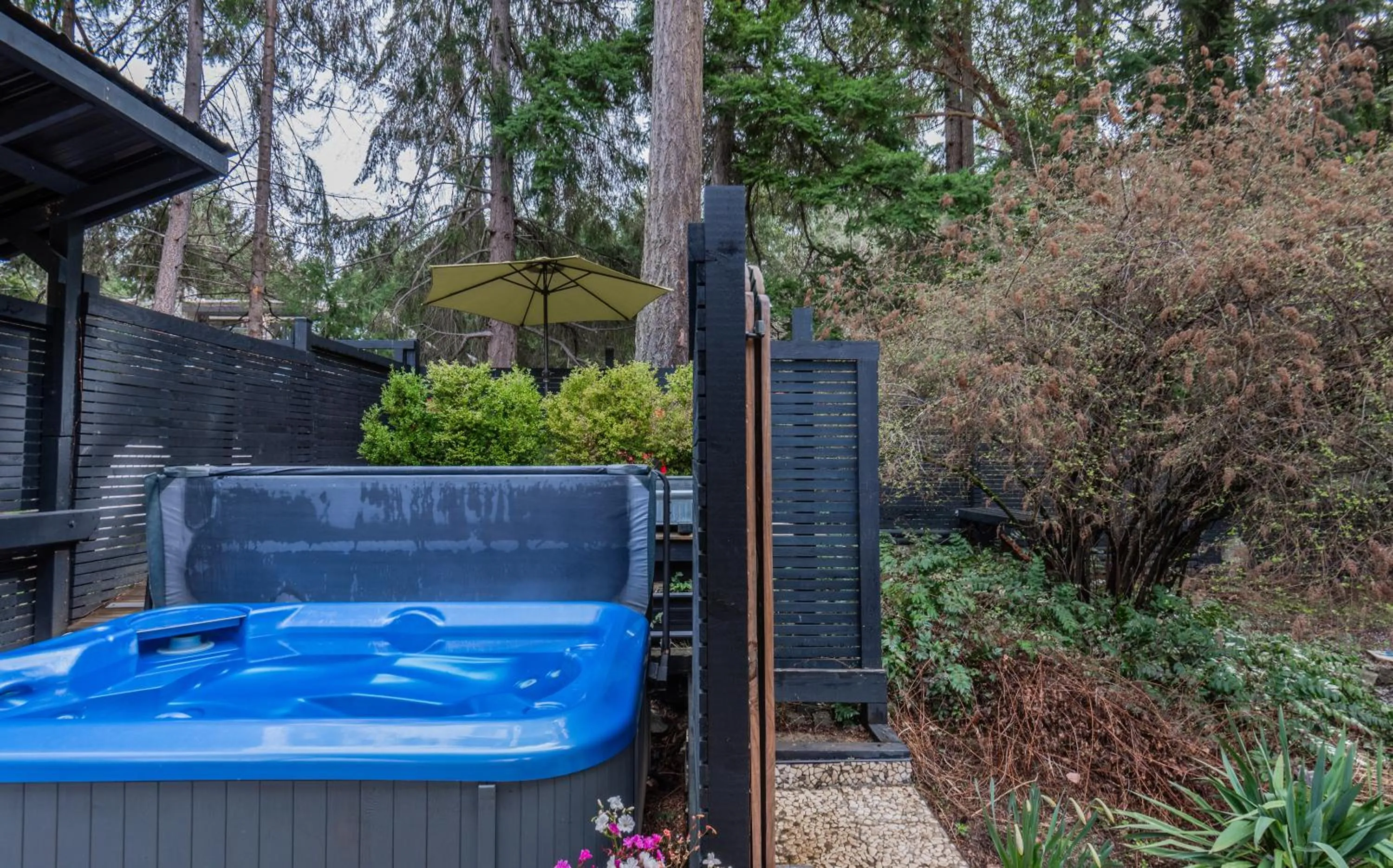 Salt Spring Carriage House B&B