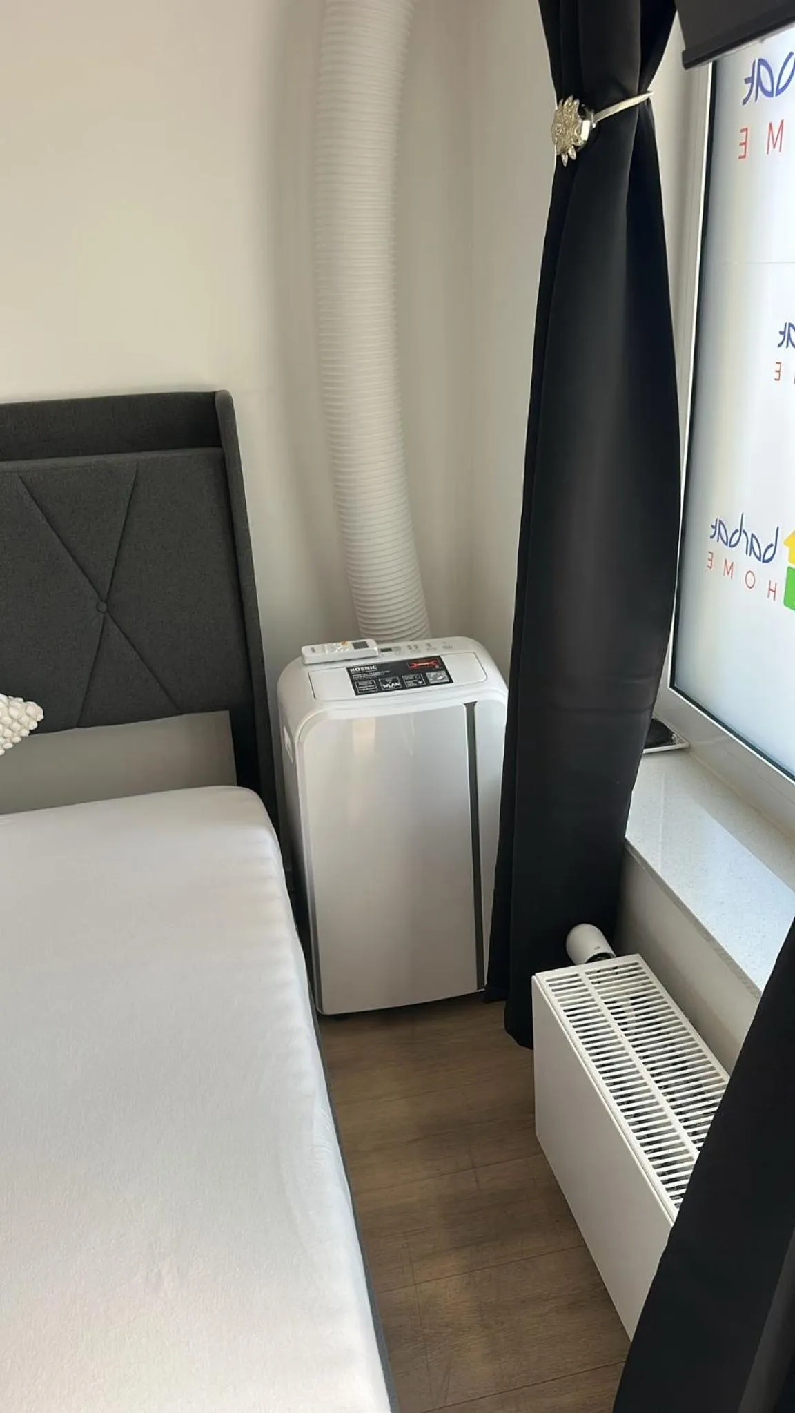 air conditioner, Bed in Ferienwohnung im Hamburger Straße-4